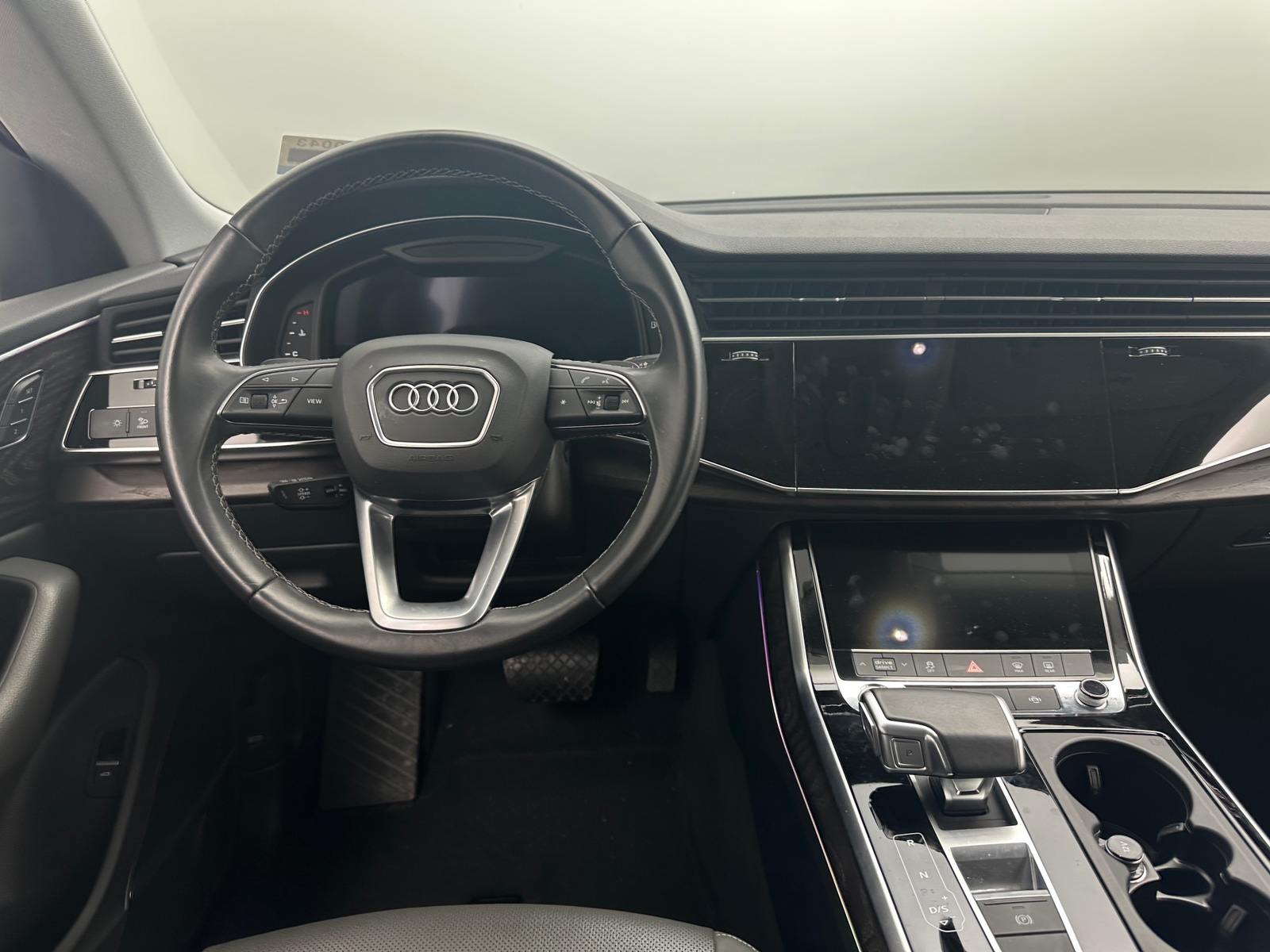 Thumbnail: 2021 Audi Q8 - 4