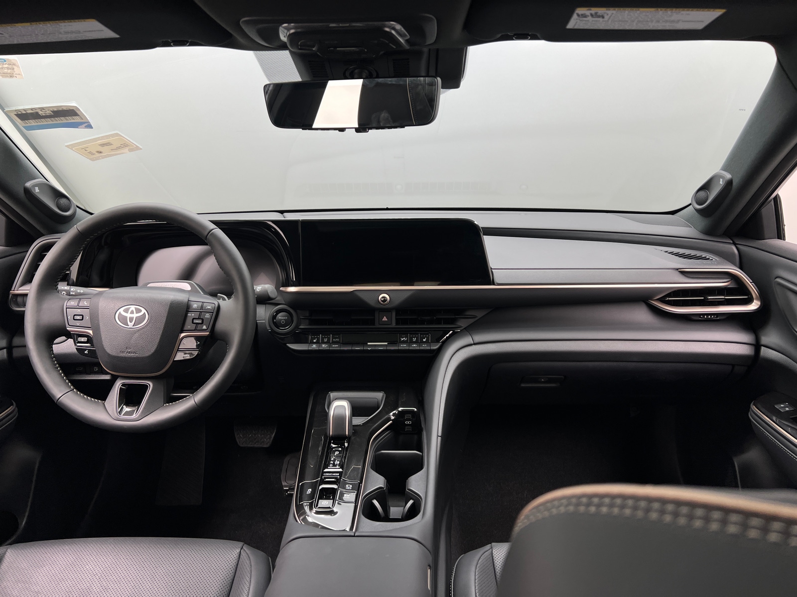 Thumbnail: 2025 Toyota Crown Signia - 2