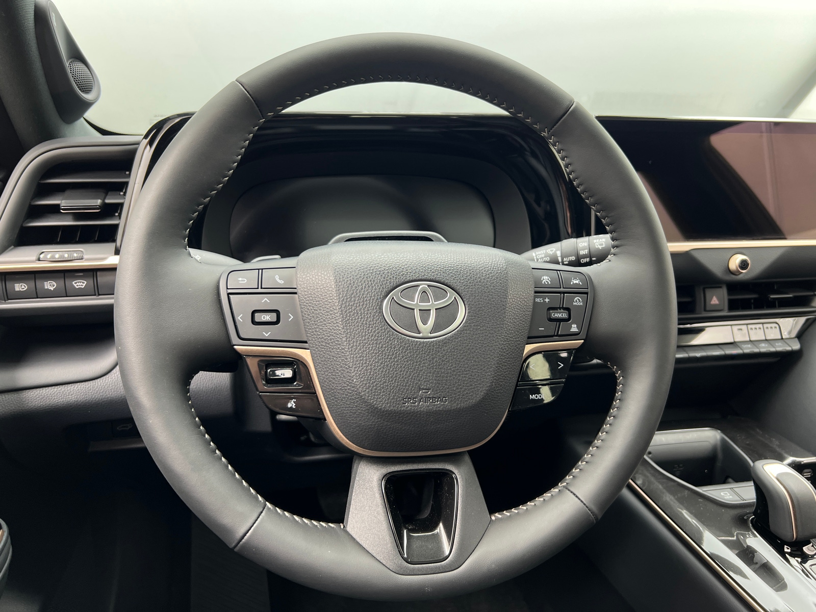 Thumbnail: 2025 Toyota Crown Signia - 4