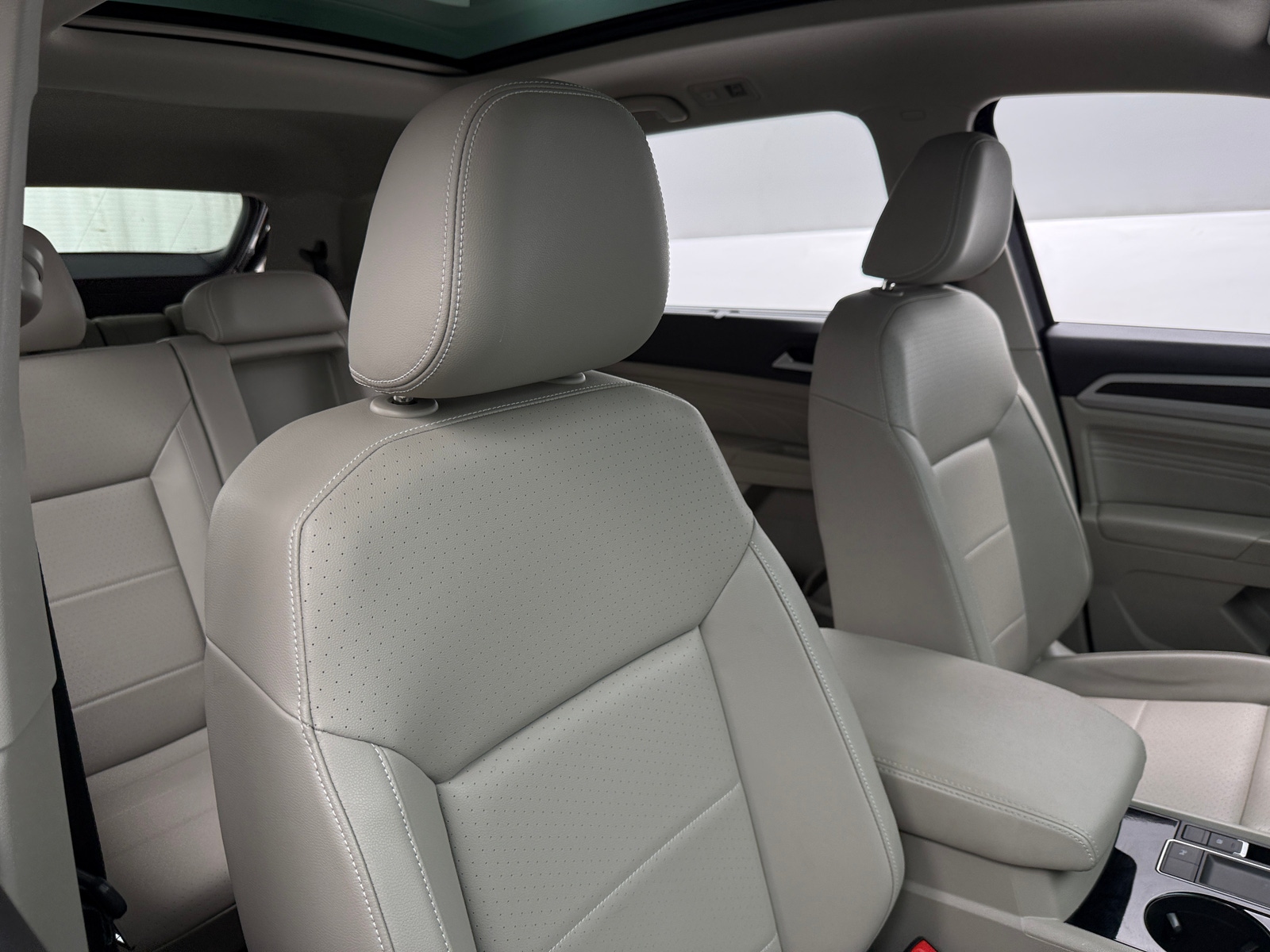 Thumbnail: 2023 Volkswagen Atlas - 2