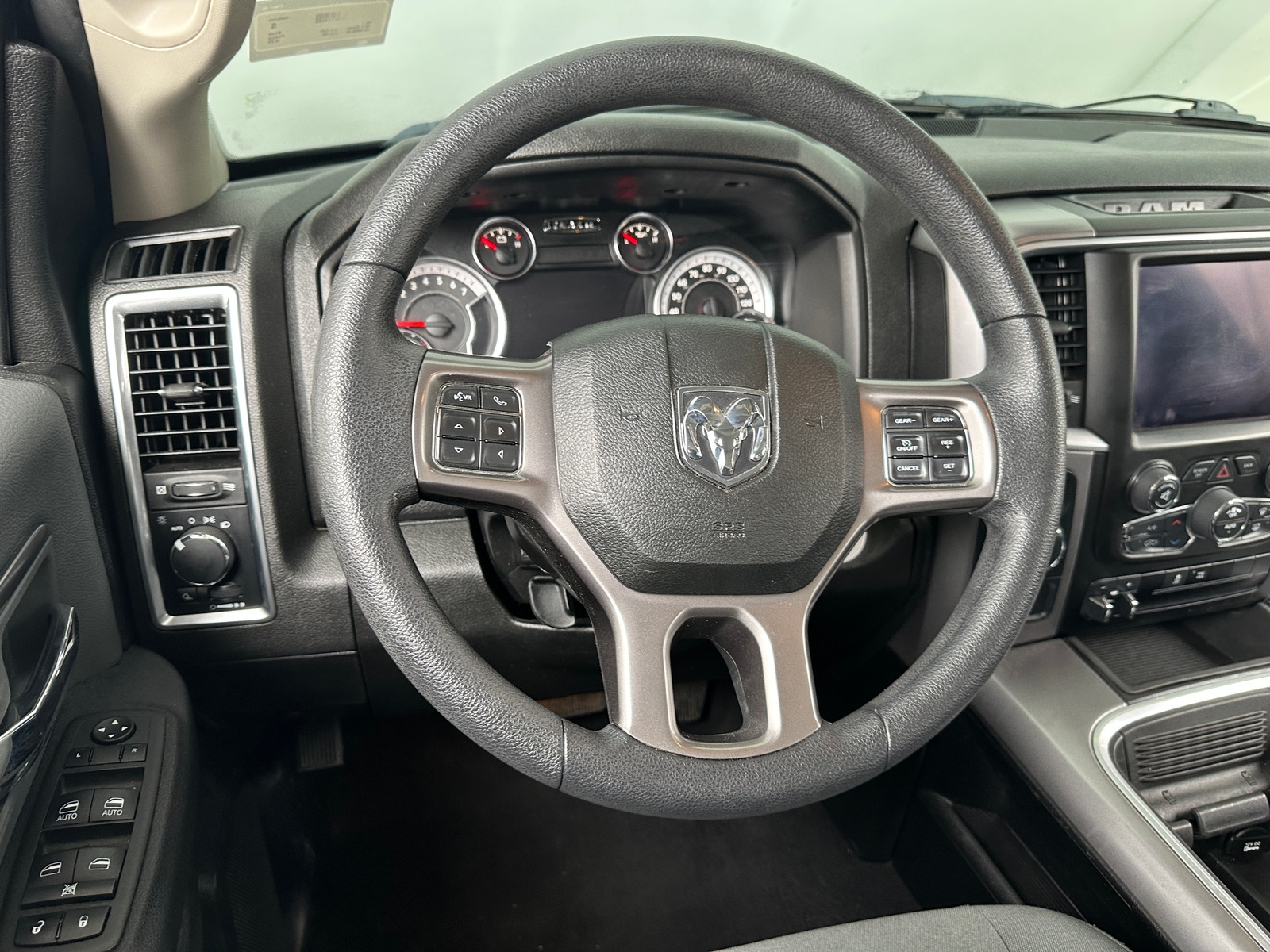 Thumbnail: 2023 RAM 1500 Classic - 5
