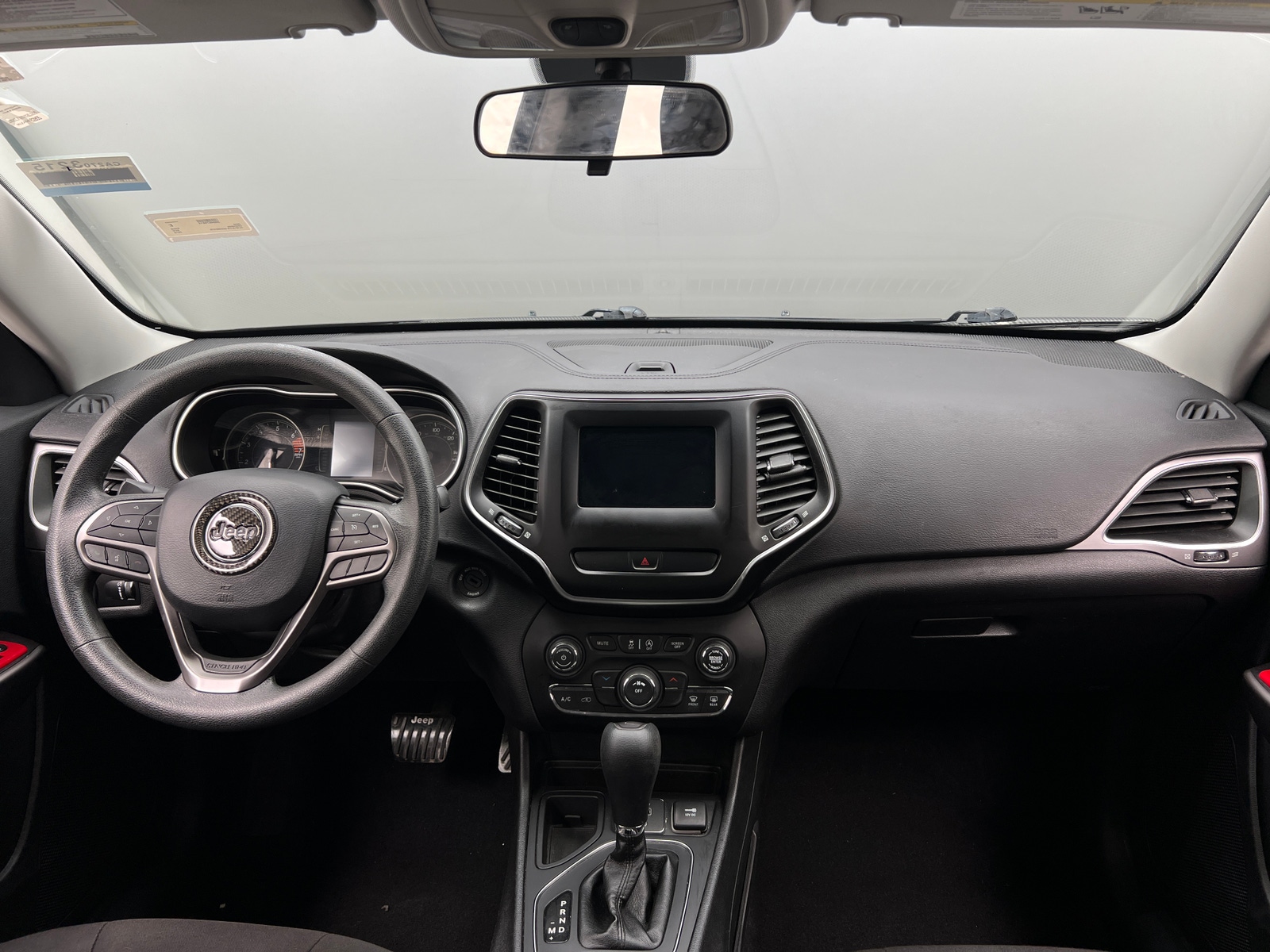 Thumbnail: 2019 Jeep Cherokee - 3