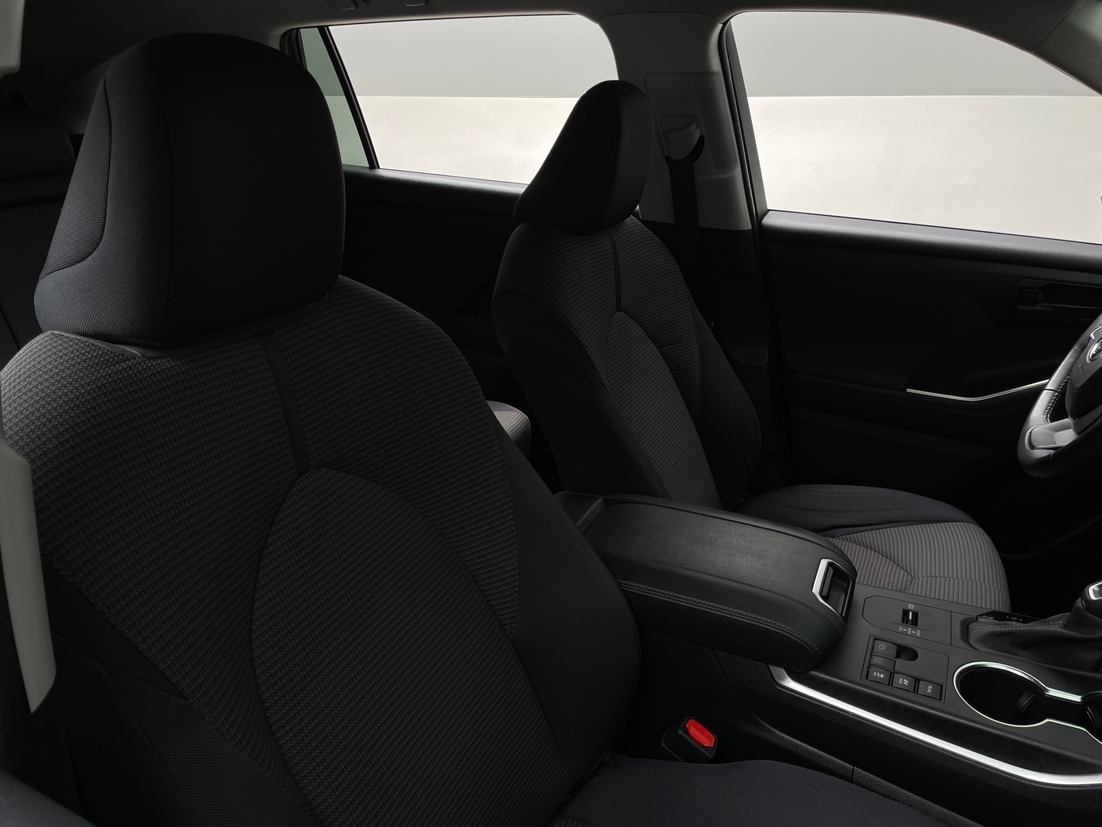 Thumbnail: 2024 Toyota Highlander - 2