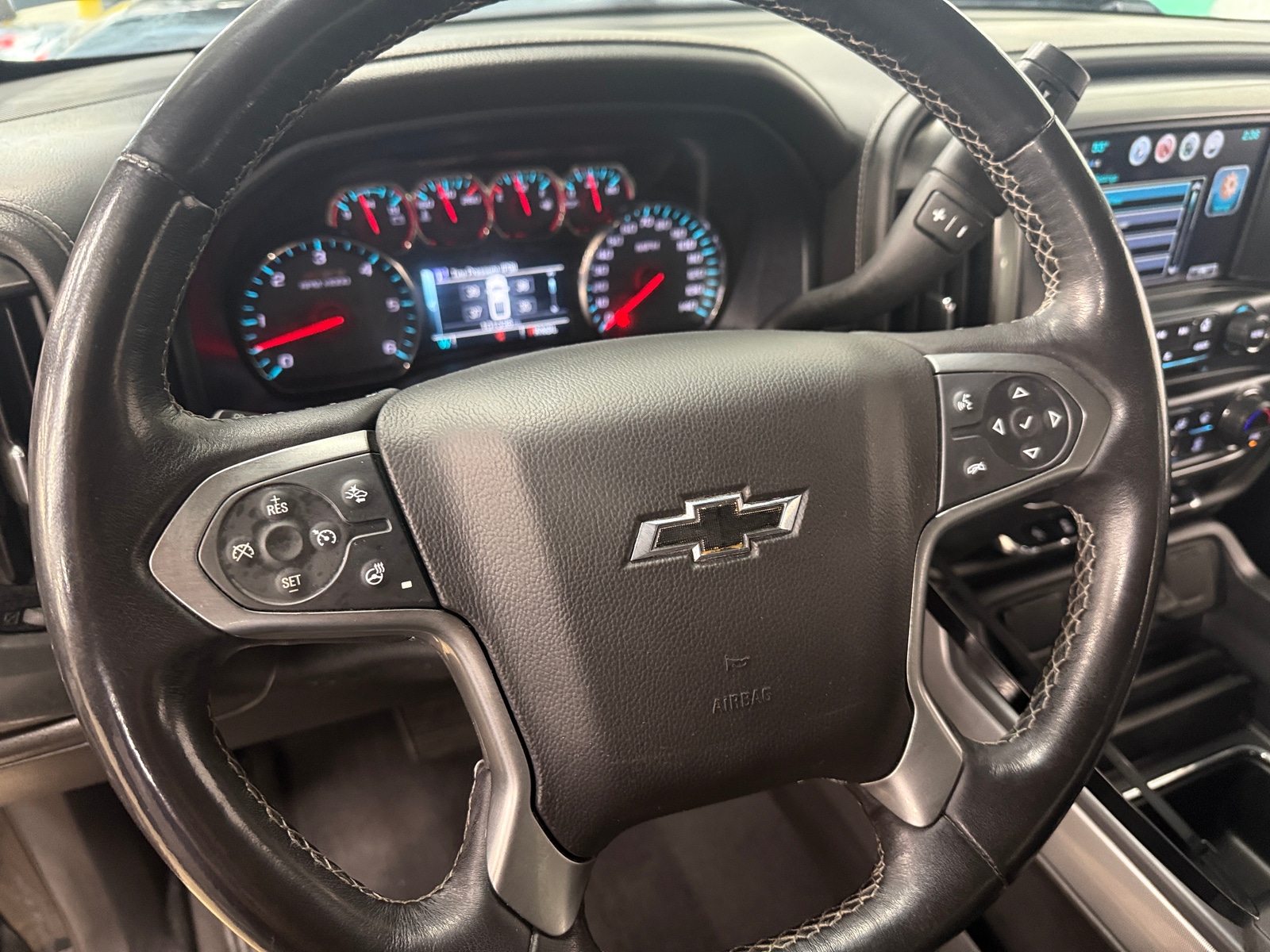 Thumbnail: 2018 Chevrolet Silverado 1500 - 5