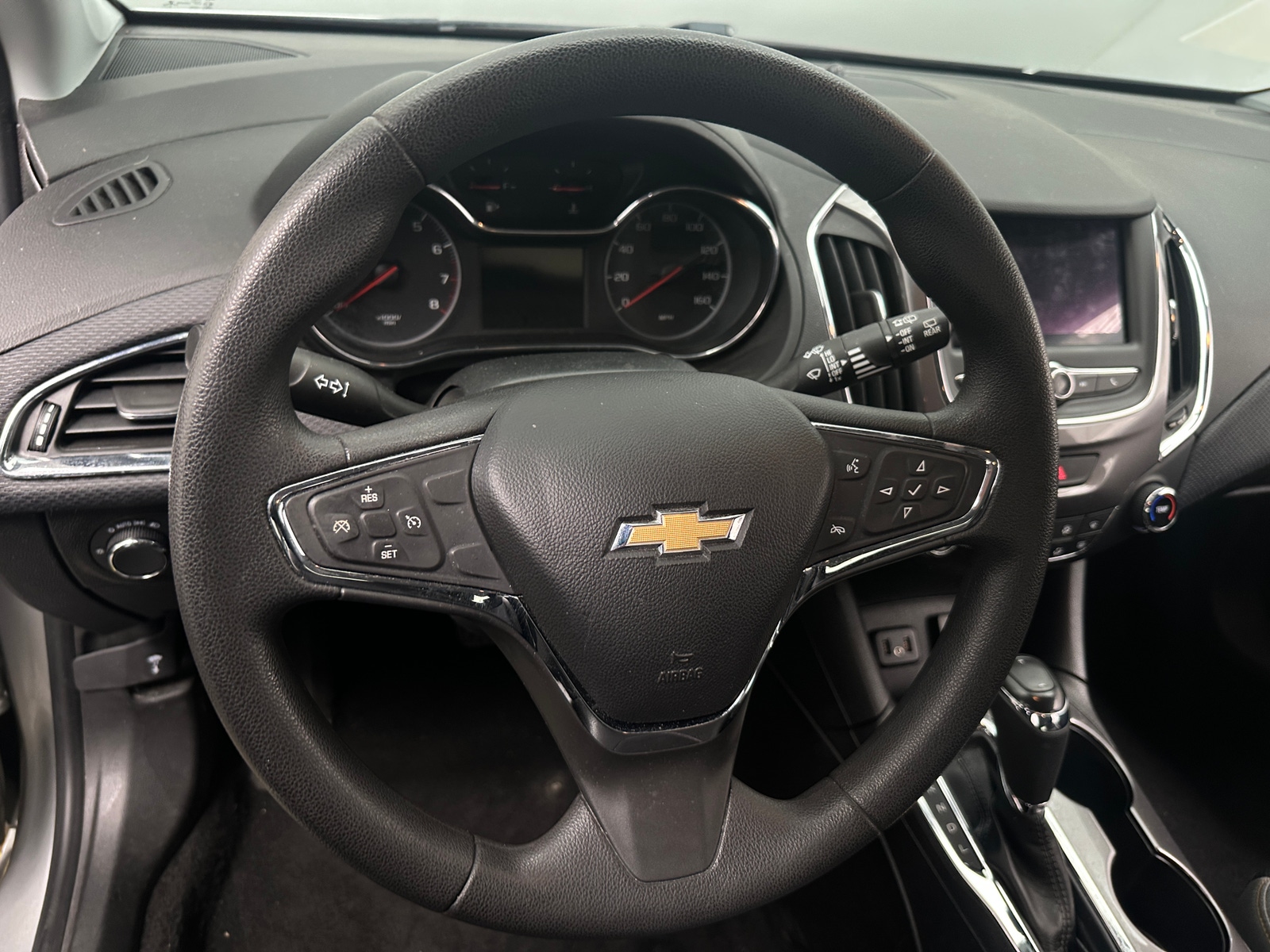 Thumbnail: 2019 Chevrolet Cruze - 5