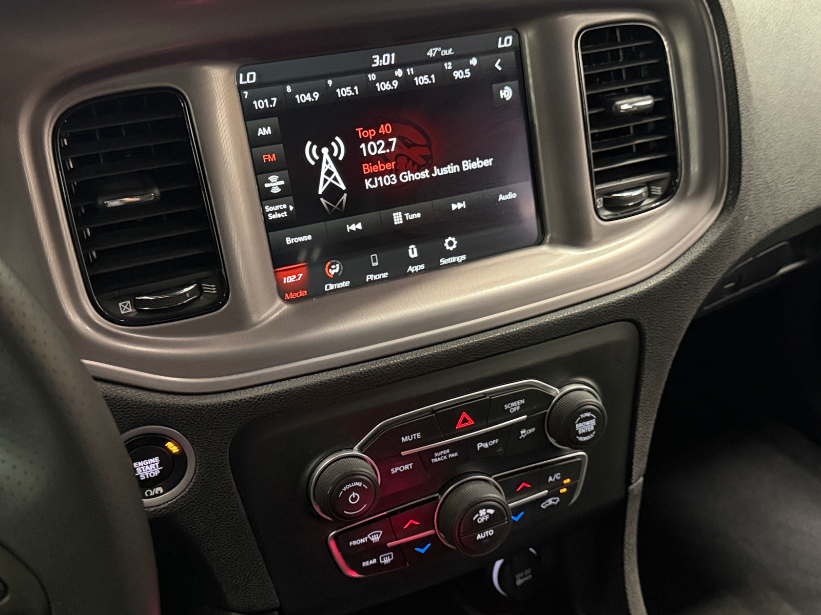 Thumbnail: 2023 Dodge Charger - 4