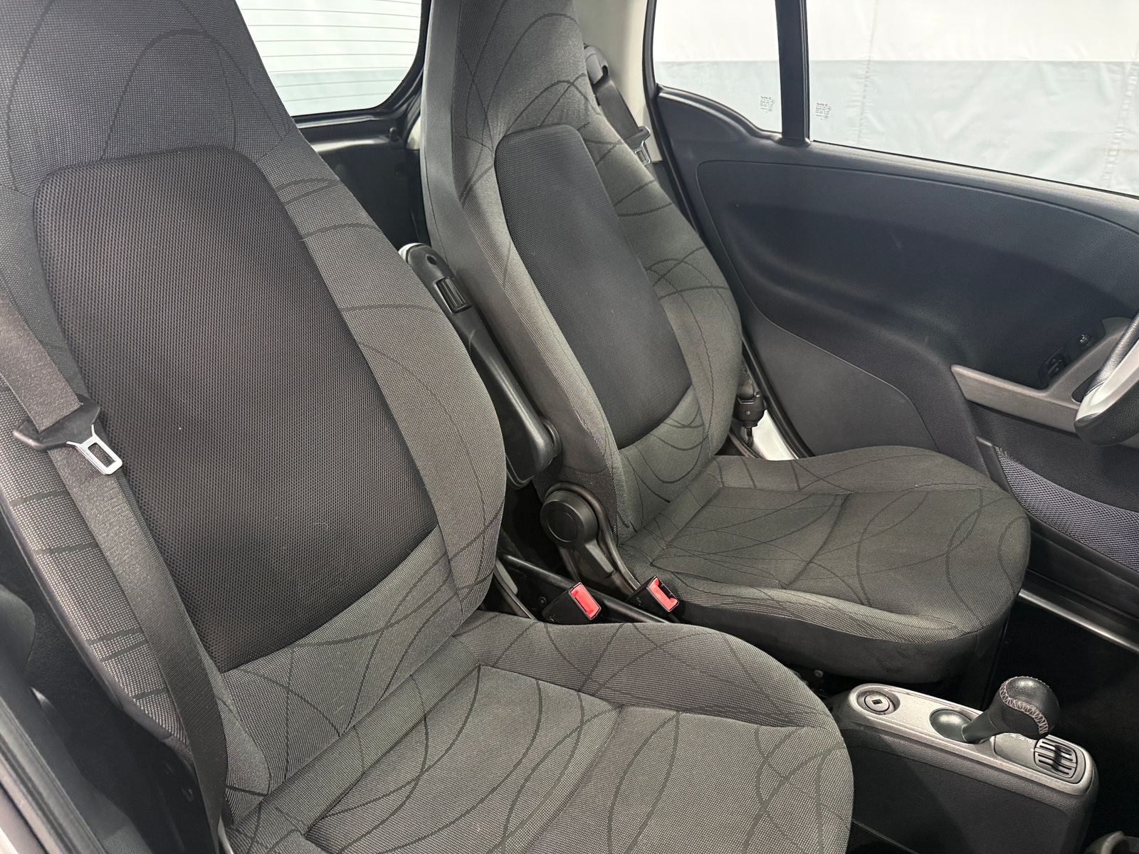 Thumbnail: 2013 smart fortwo - 2