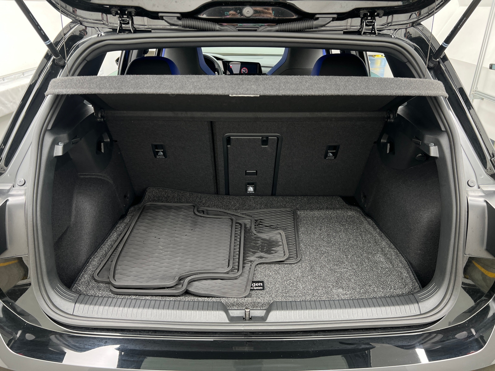 Thumbnail: 2024 Volkswagen Golf - 6