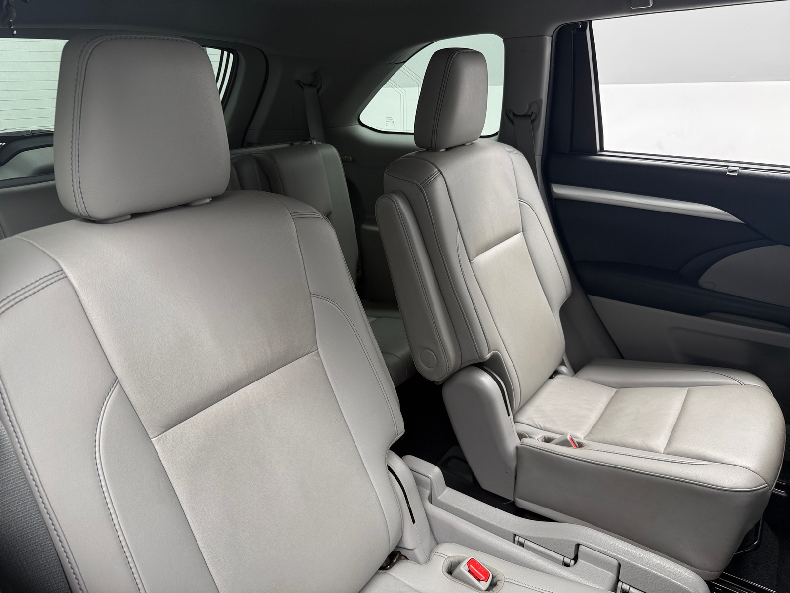 Thumbnail: 2019 Toyota Highlander - 5