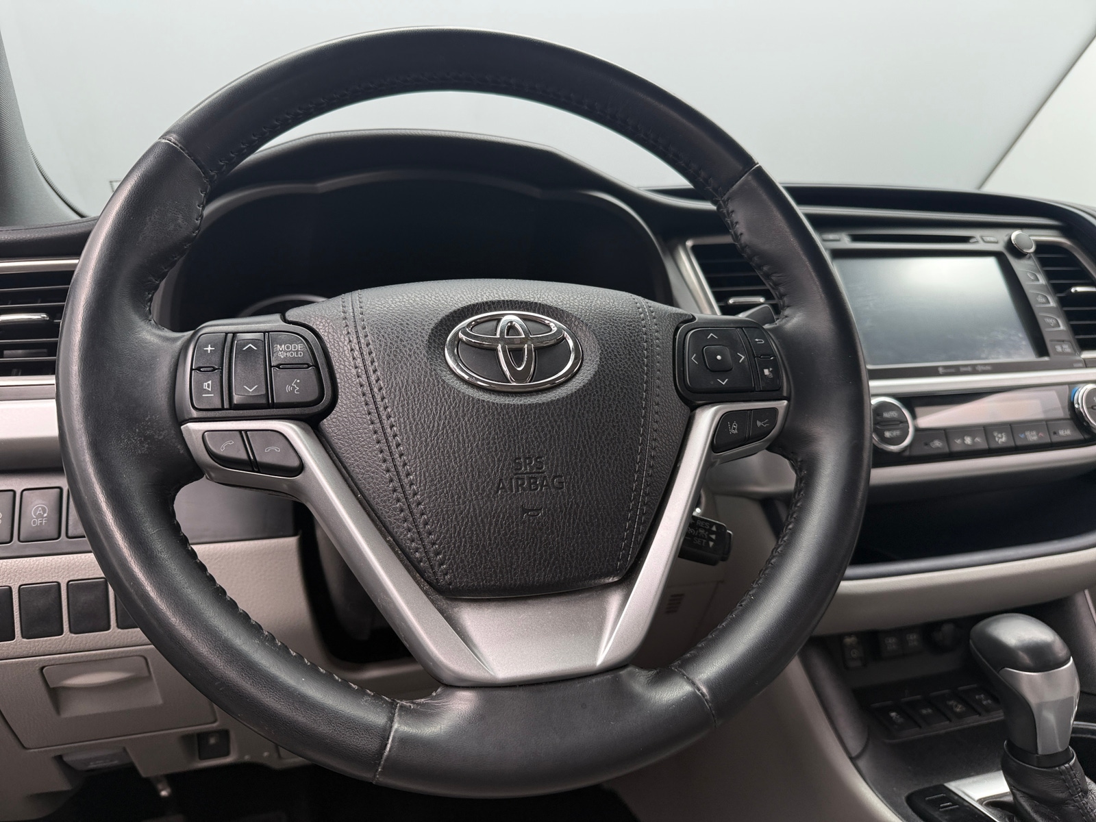 Thumbnail: 2019 Toyota Highlander - 4