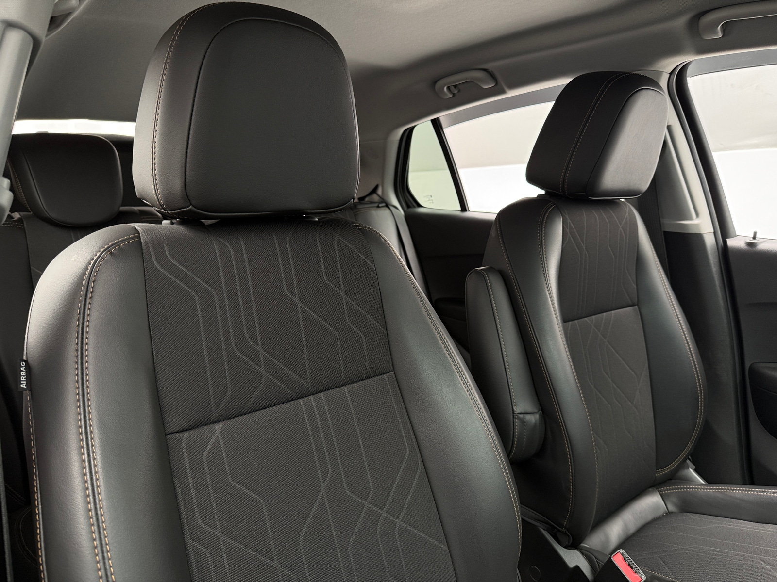 Thumbnail: 2020 Chevrolet Trax - 2