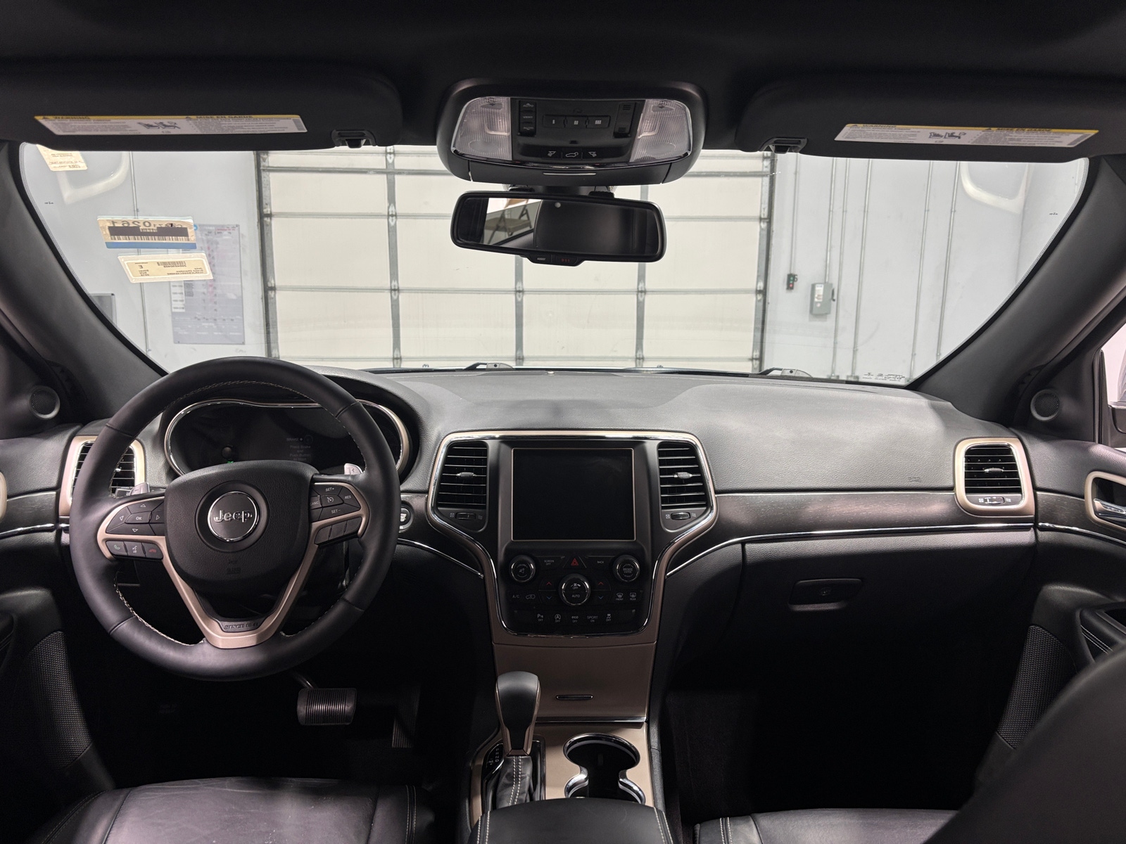 Thumbnail: 2016 Jeep Grand Cherokee - 2