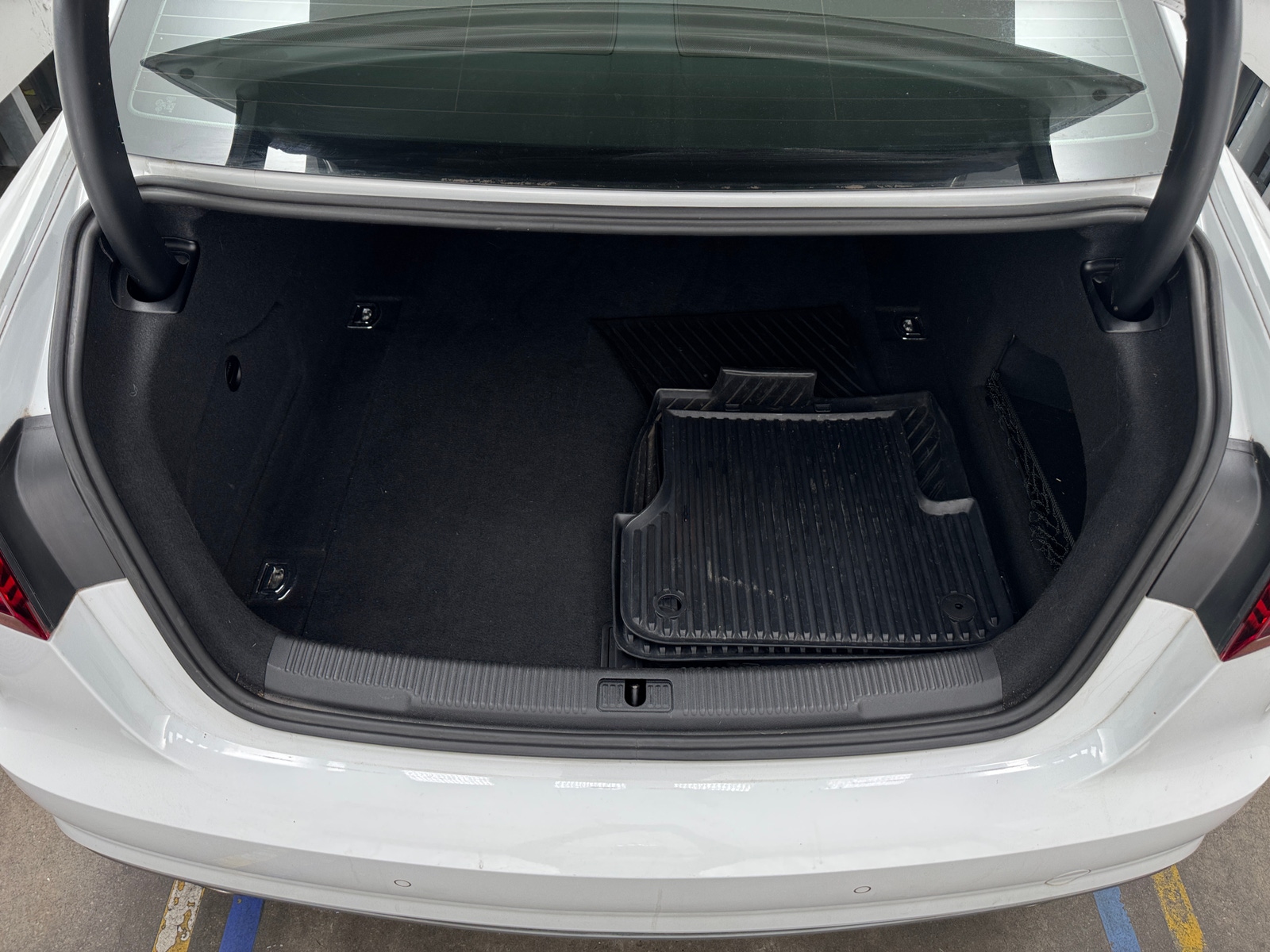 Thumbnail: 2016 Audi A6 - 6