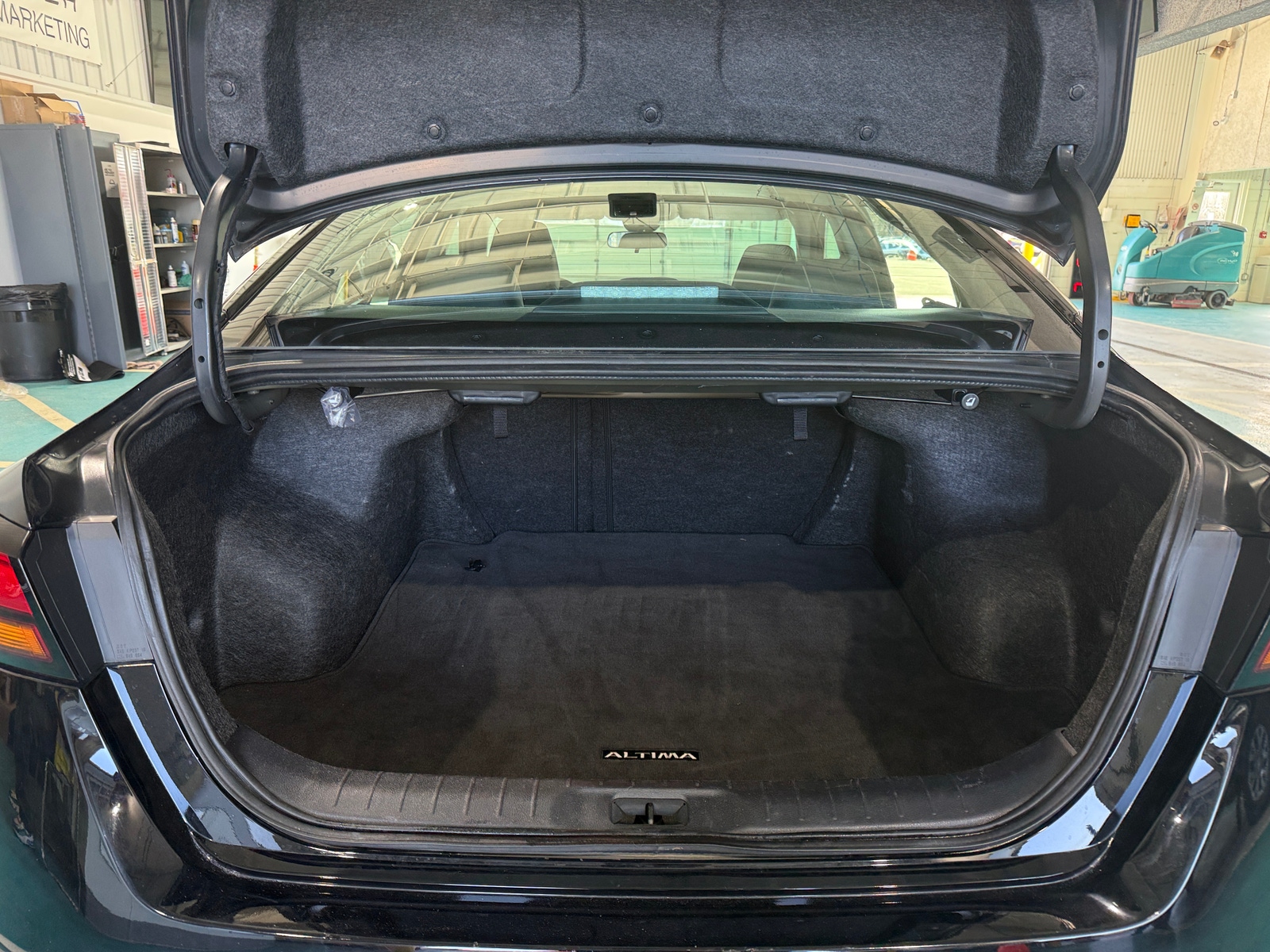 Thumbnail: 2025 Nissan Altima - 7