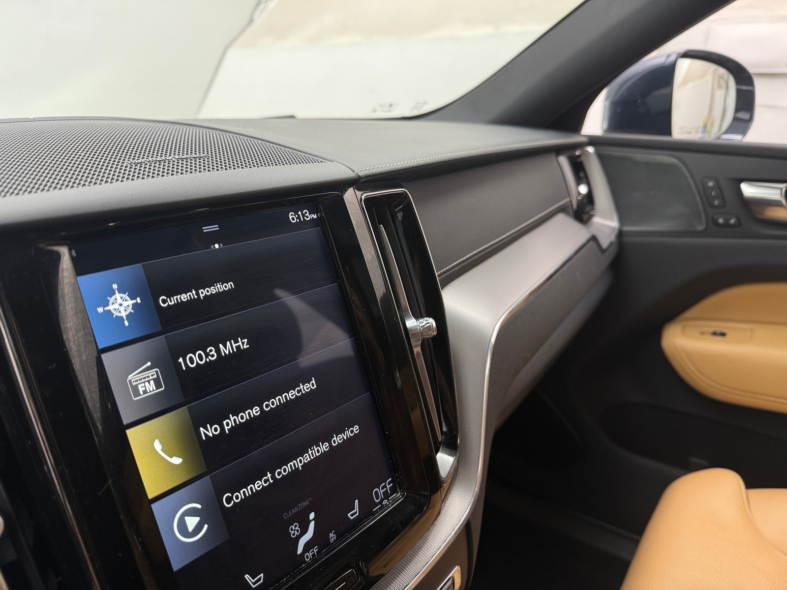 Thumbnail: 2019 Volvo XC60 - 3