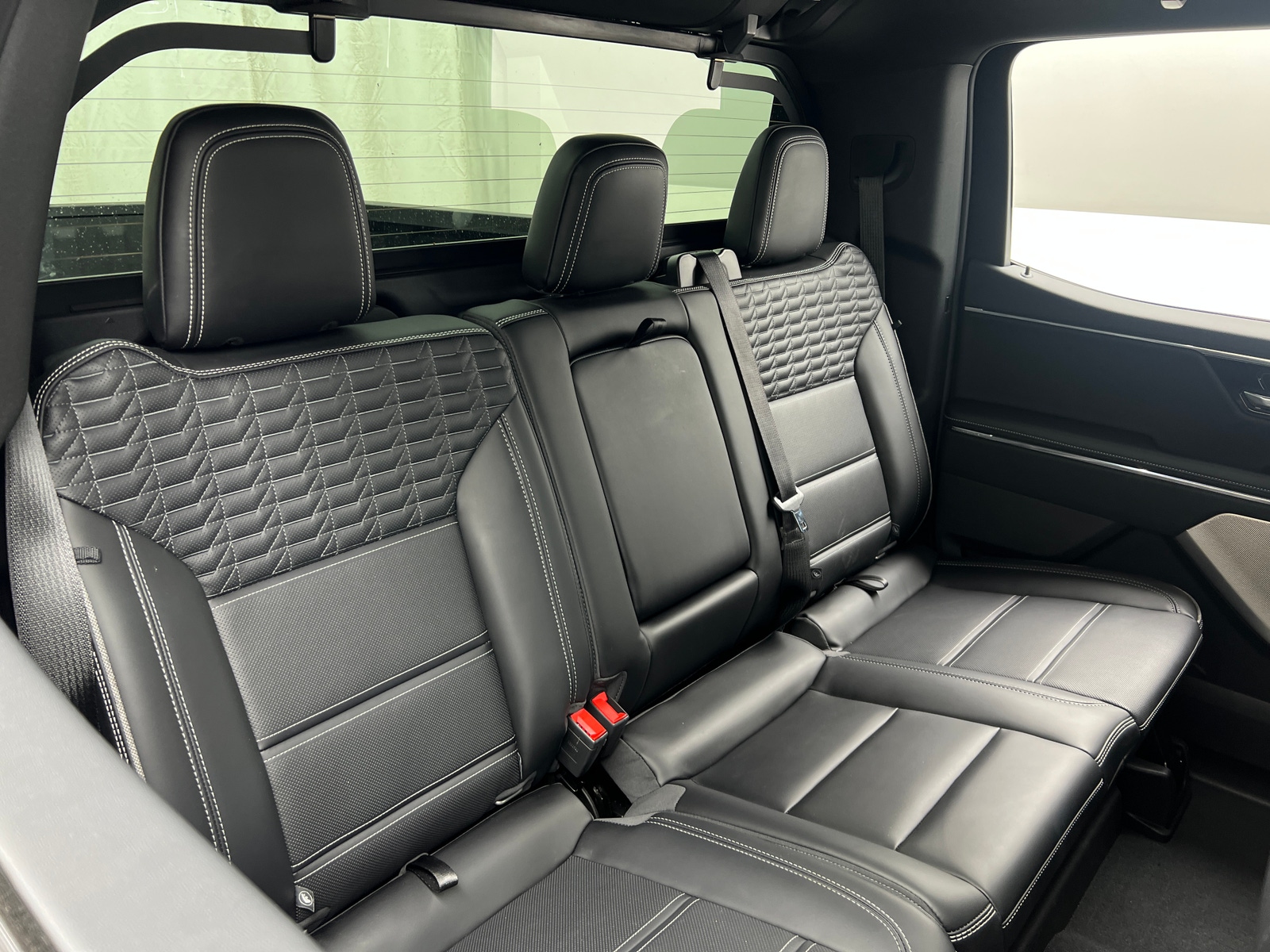 Thumbnail: 2025 GMC Sierra EV - 5