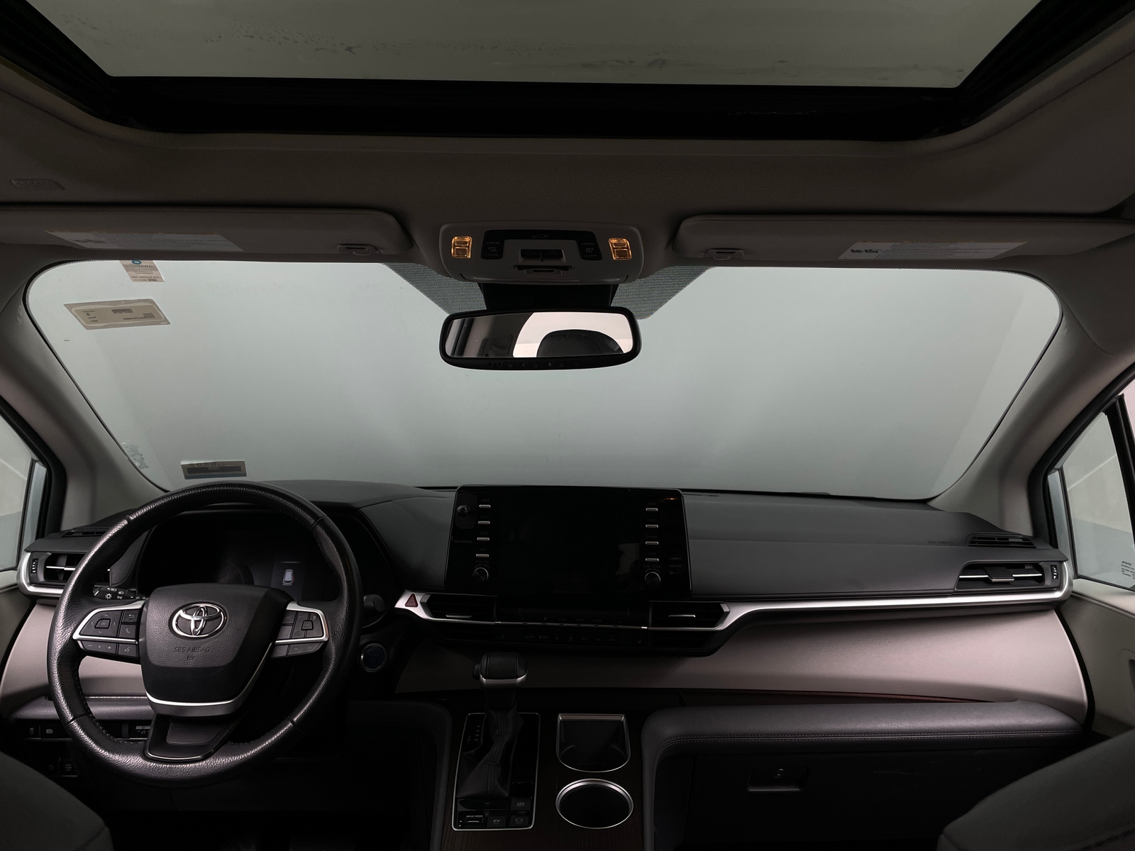 Thumbnail: 2023 Toyota Sienna - 3