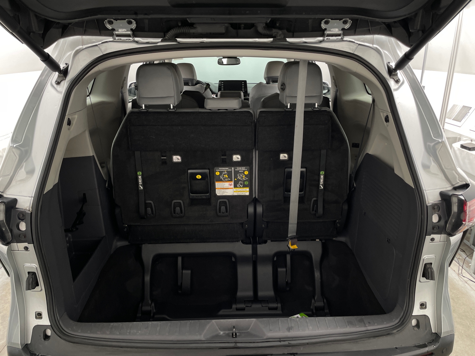 Thumbnail: 2023 Toyota Sienna - 7