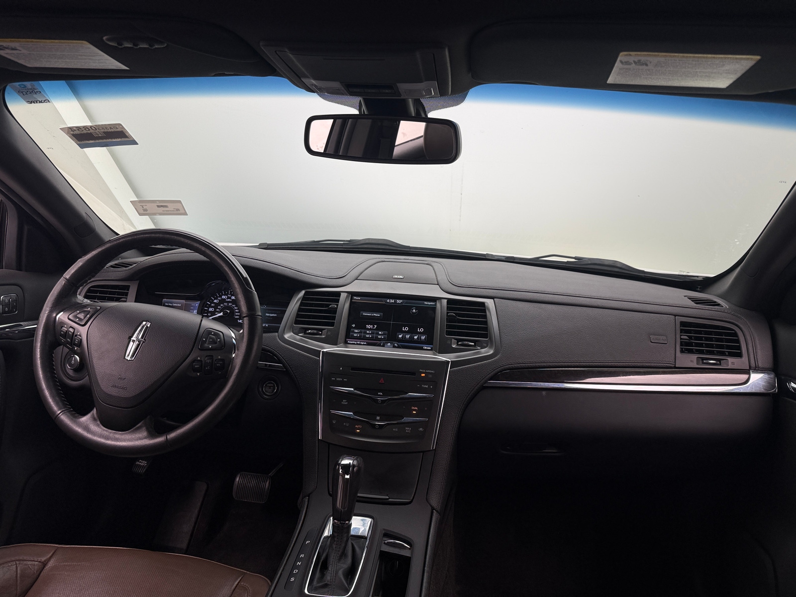 Thumbnail: 2015 Lincoln MKS - 2