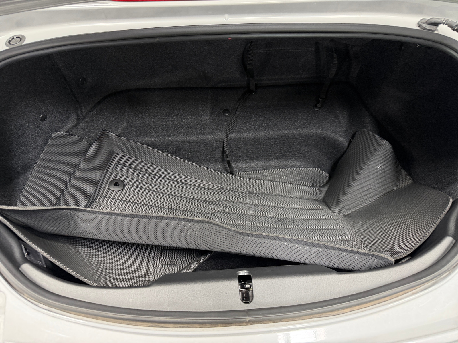 Thumbnail: 2025 Mazda MX-5 Miata - 6