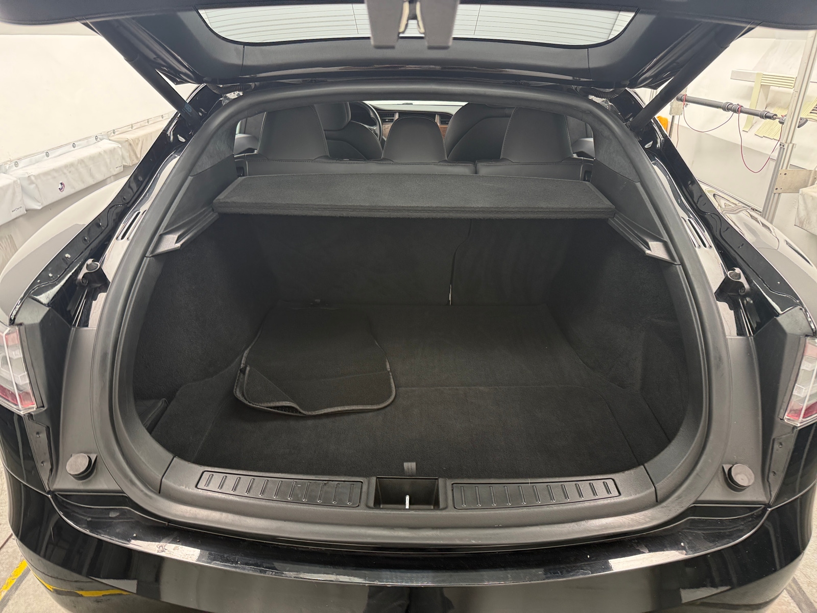 Thumbnail: 2020 Tesla Model S - 6