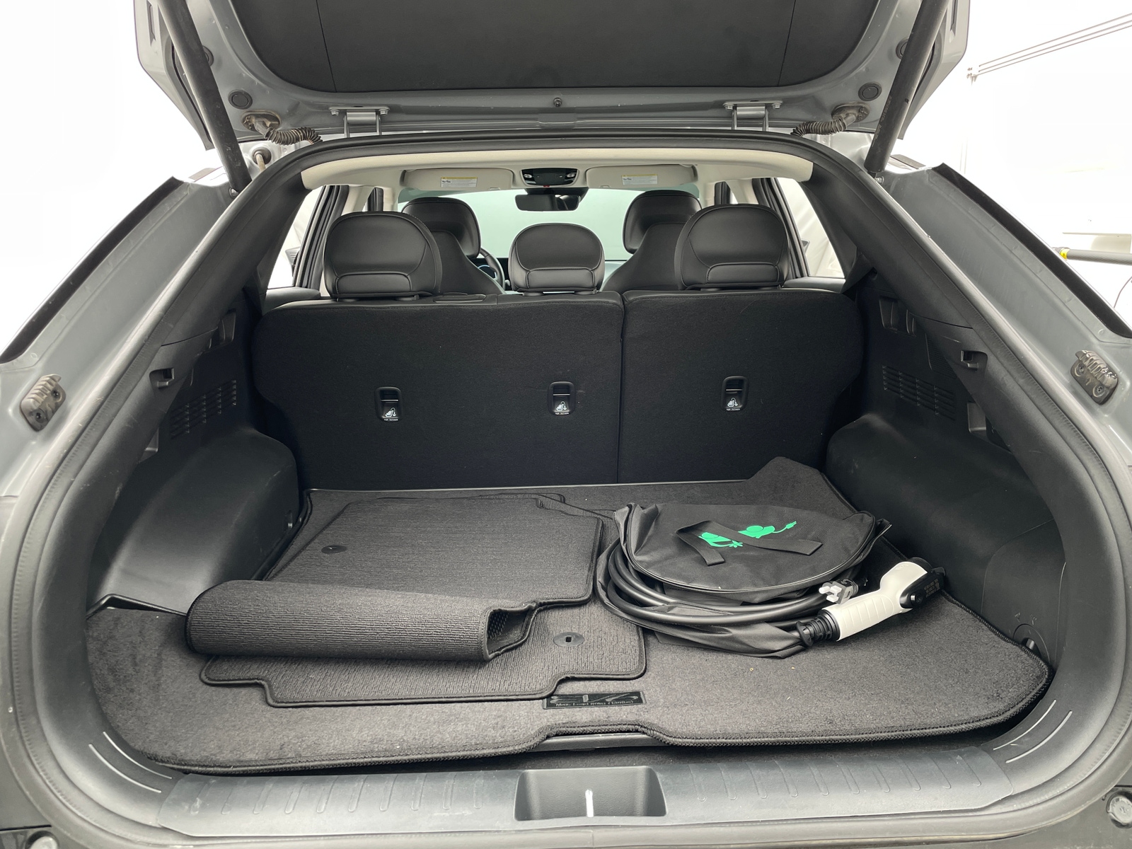 Thumbnail: 2023 Kia EV6 - 6