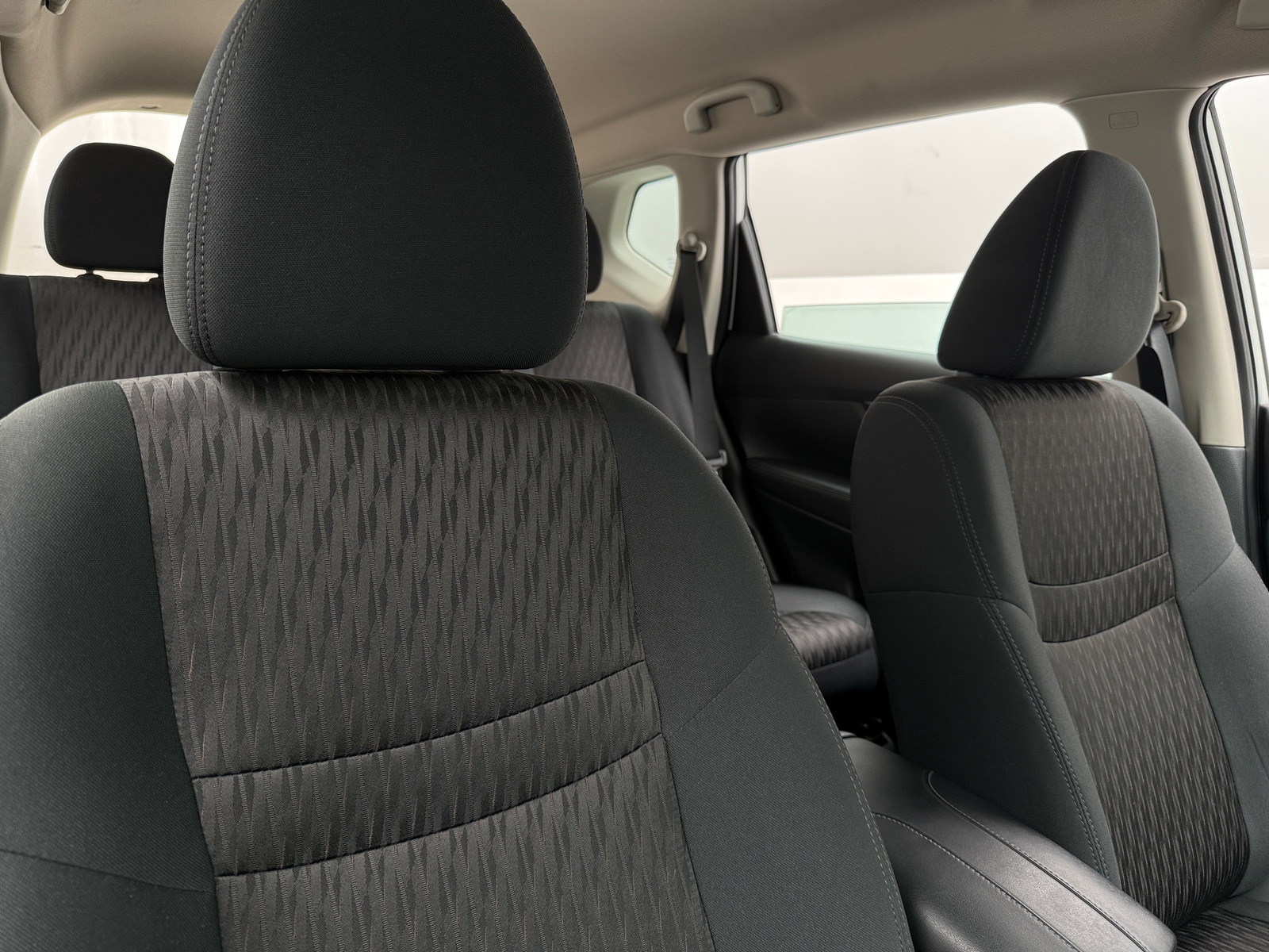 Thumbnail: 2019 Nissan Rogue - 2