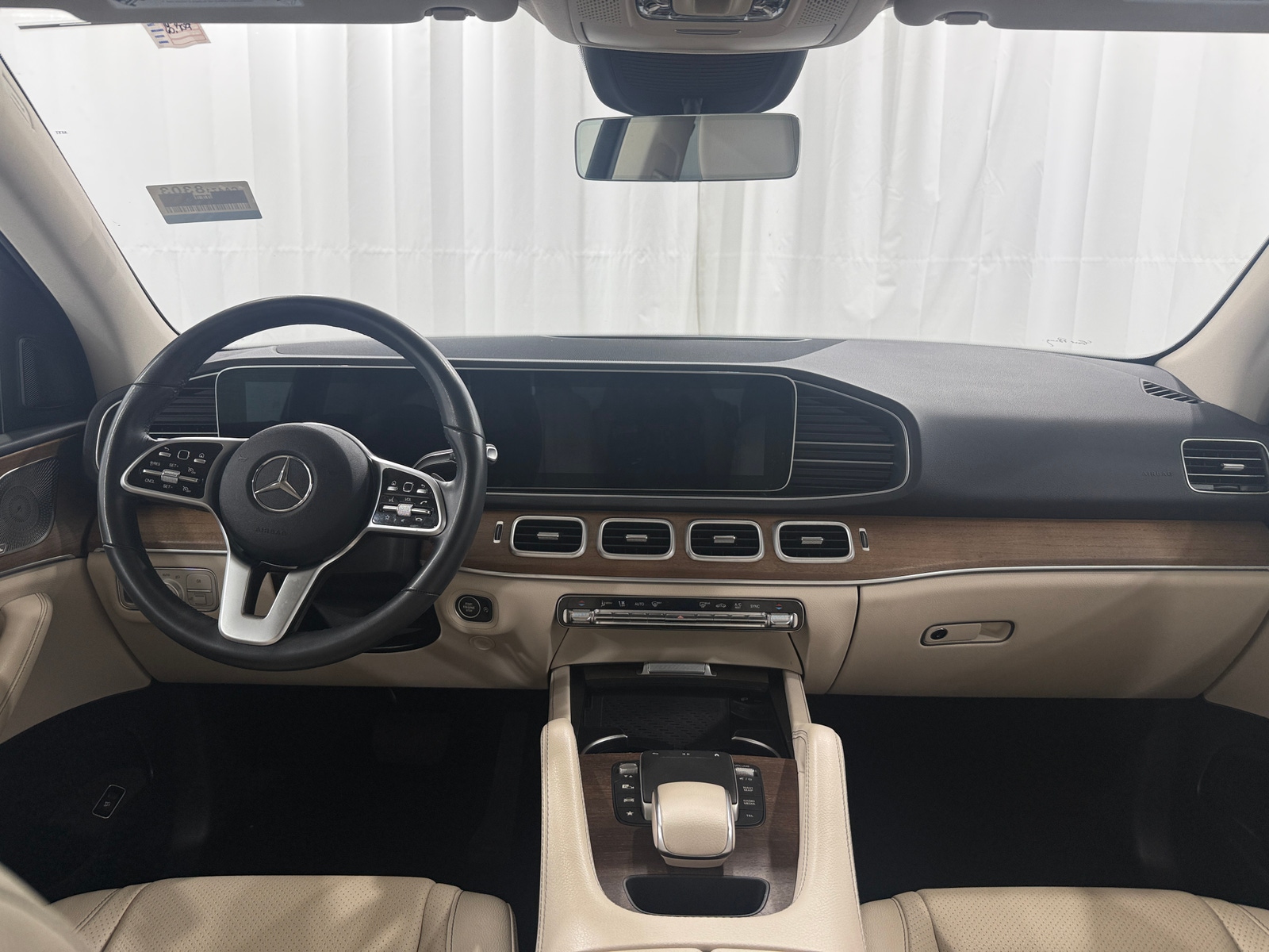 Thumbnail: 2021 Mercedes-Benz GLE - 2