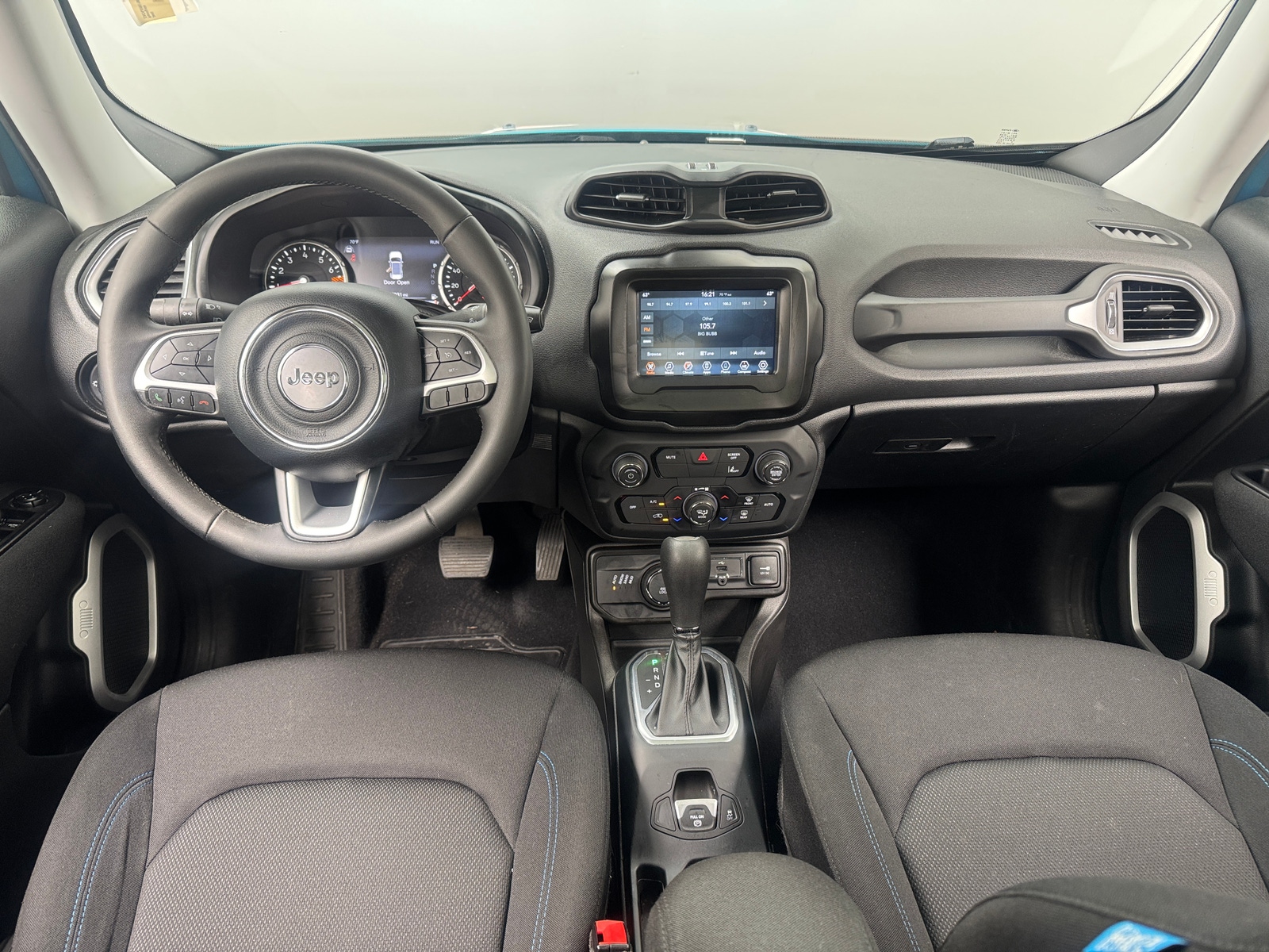 Thumbnail: 2021 Jeep Renegade - 3