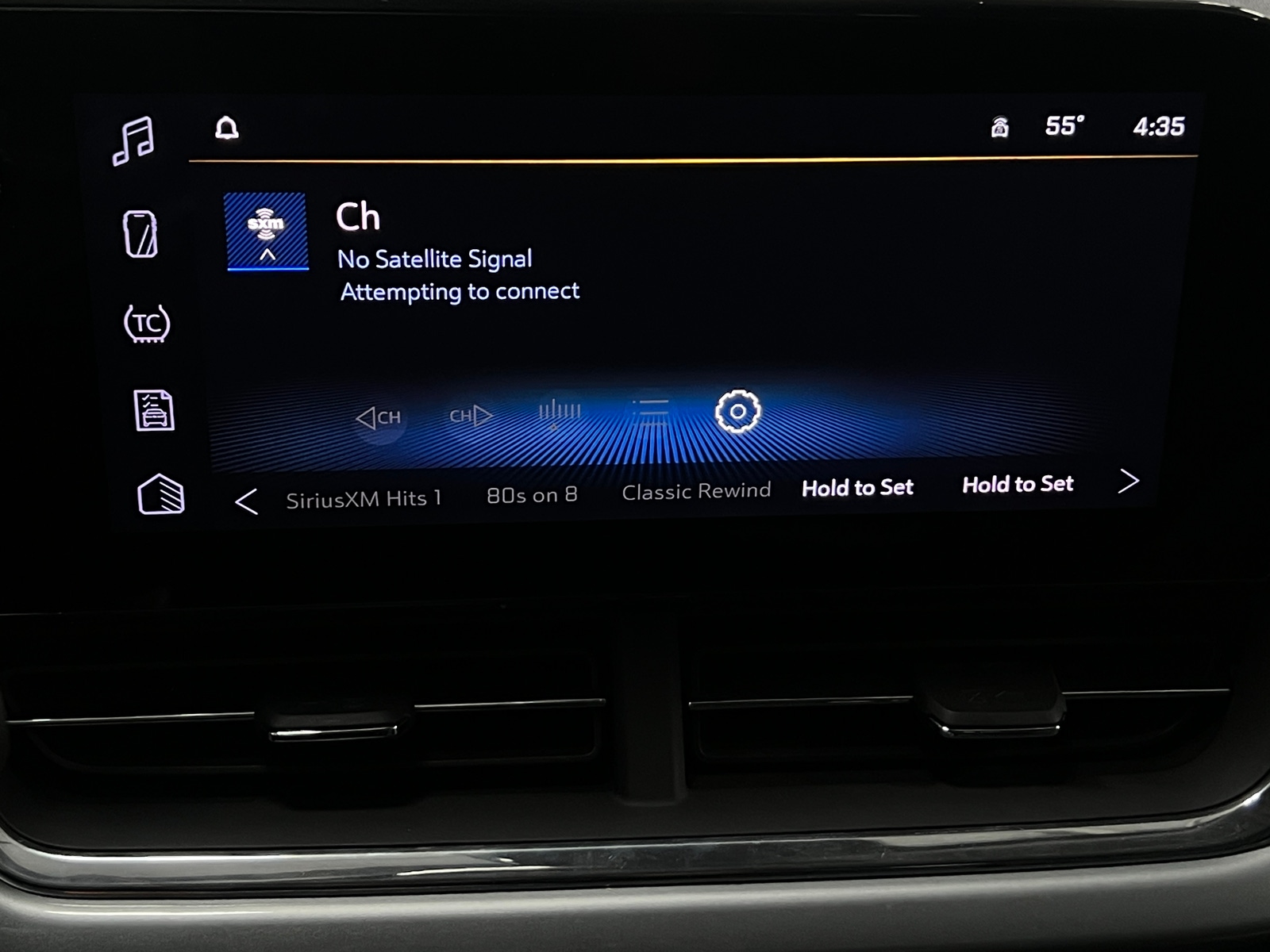 Thumbnail: 2025 Chevrolet Trax - 4