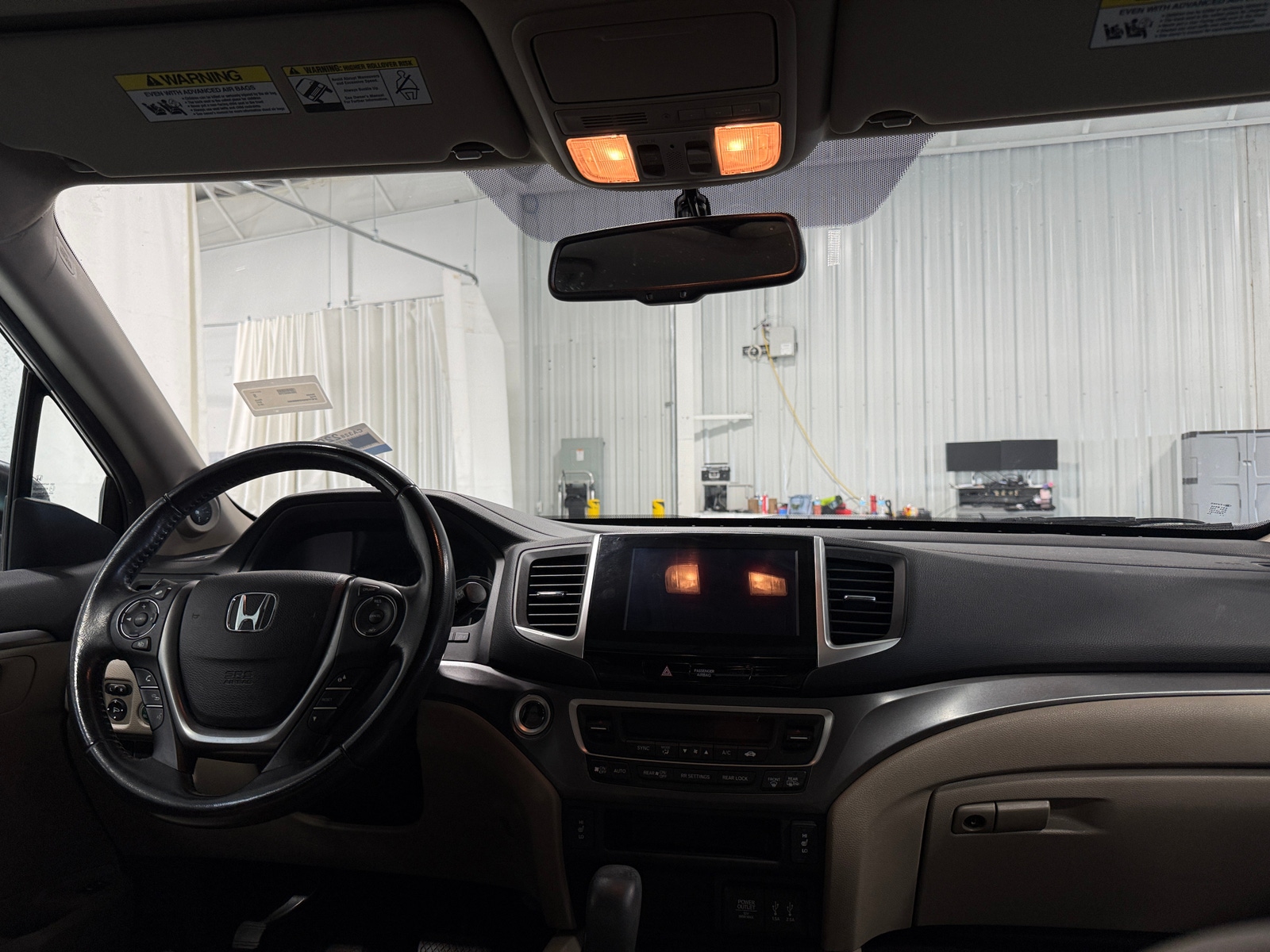 Thumbnail: 2016 Honda Pilot - 2