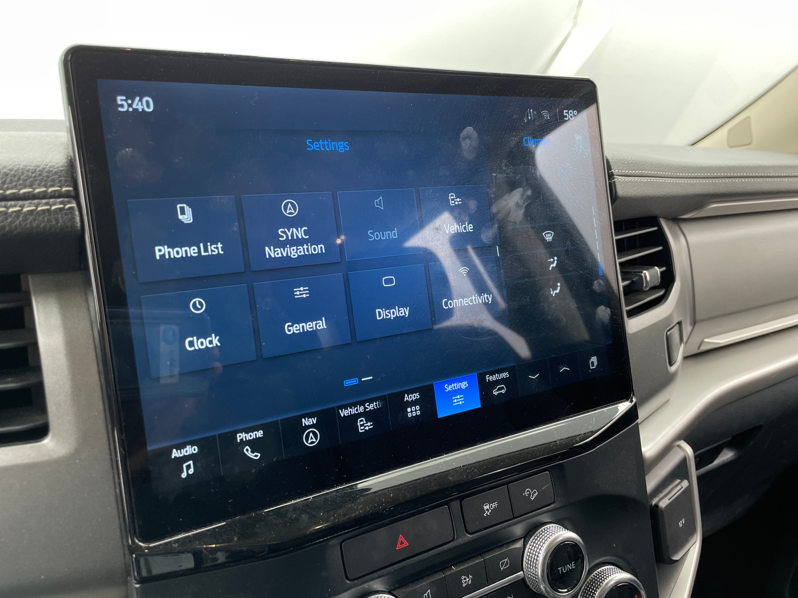 Thumbnail: 2022 Ford Expedition - 4