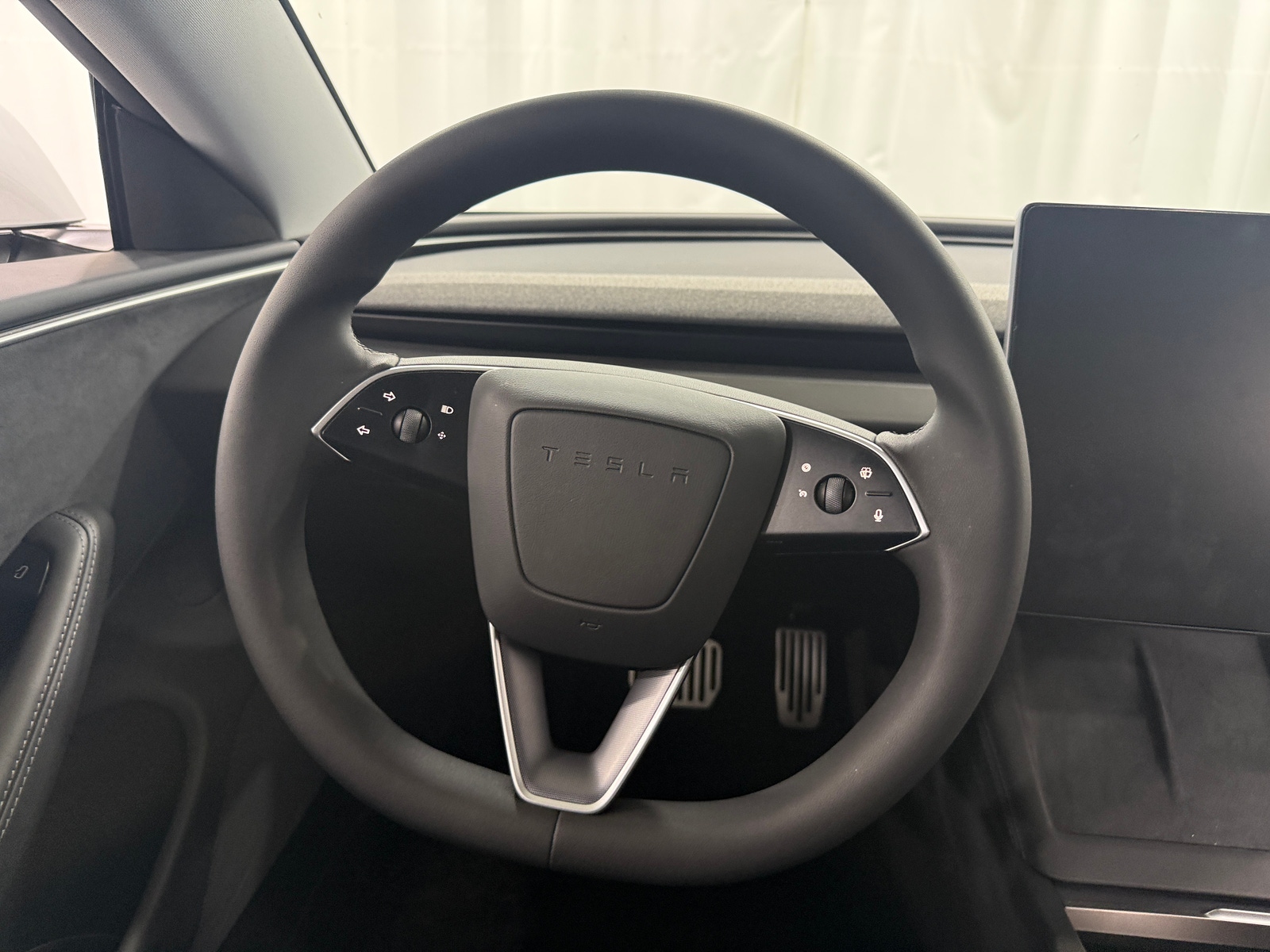 Thumbnail: 2025 Tesla Model 3 - 4