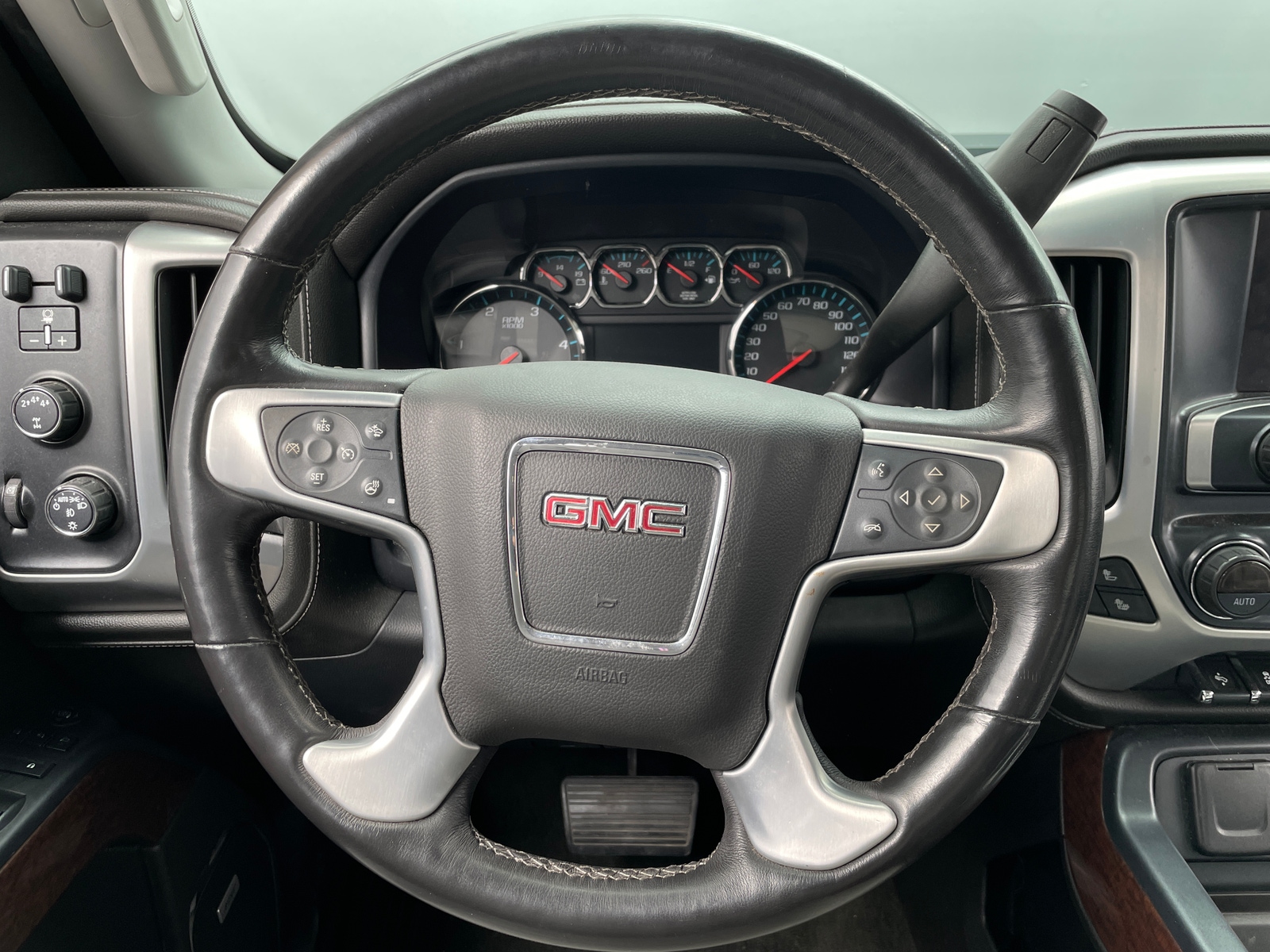 Thumbnail: 2017 GMC Sierra 2500 - 4