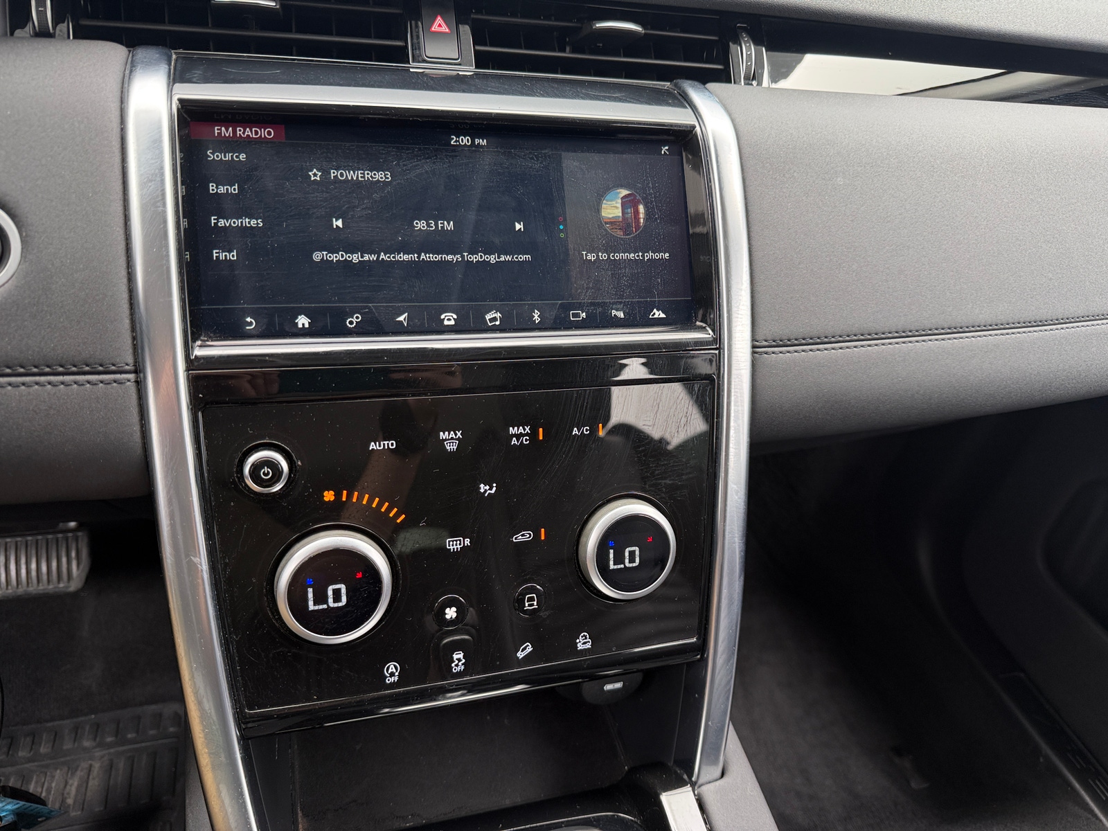 Thumbnail: 2020 Land Rover Discovery Sport - 3