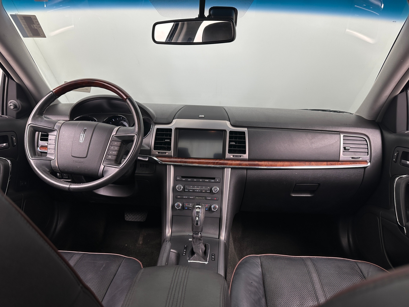 Thumbnail: 2012 Lincoln MKZ - 2