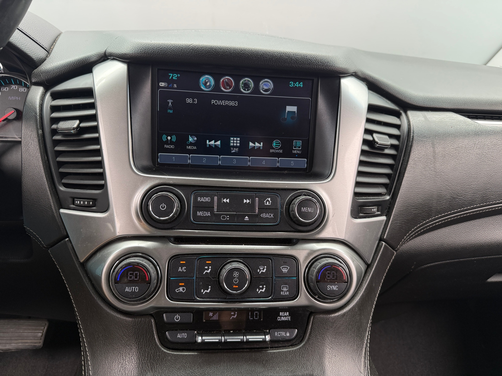 Thumbnail: 2019 Chevrolet Suburban - 4