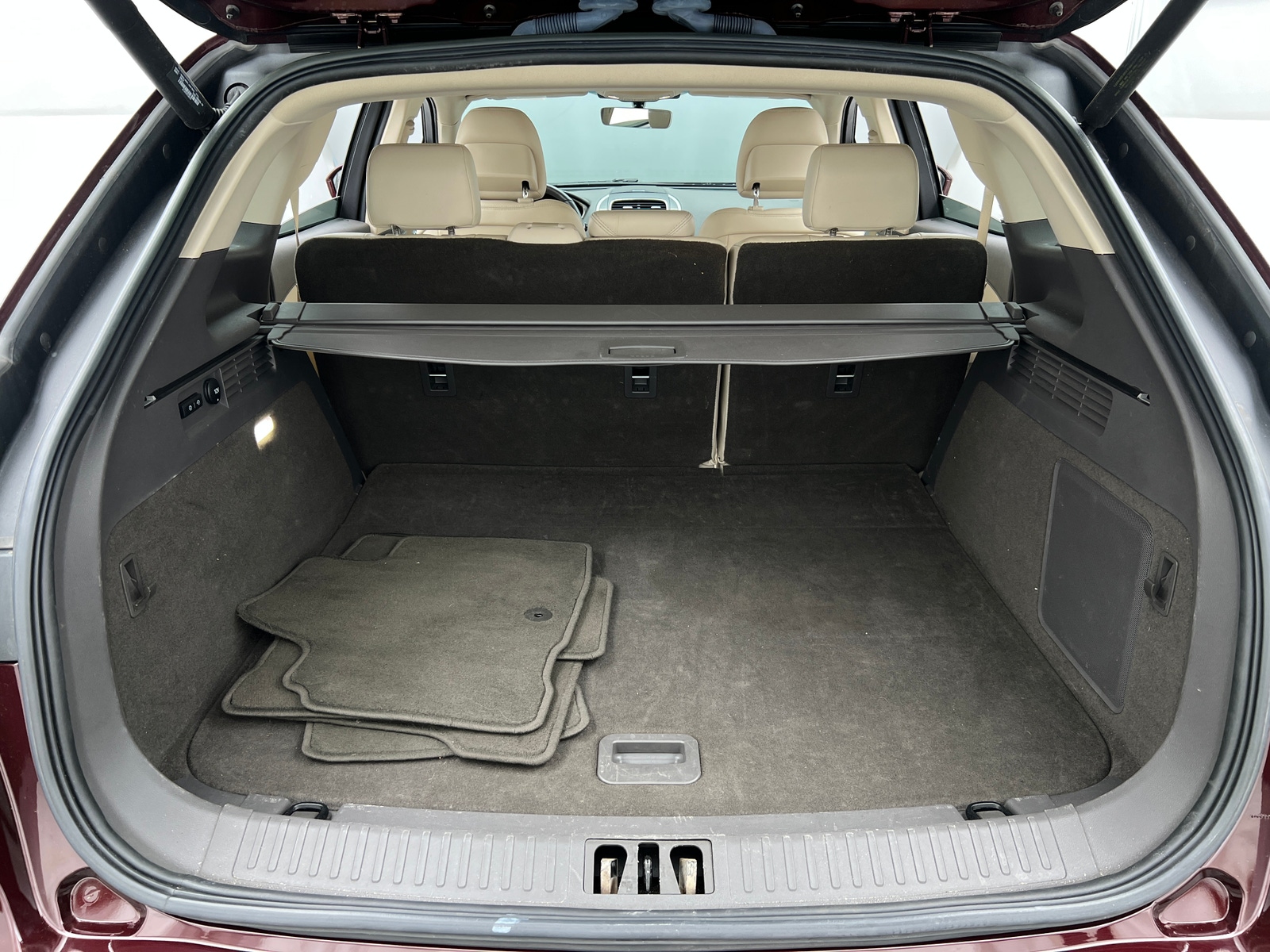 Thumbnail: 2019 Lincoln Nautilus - 6