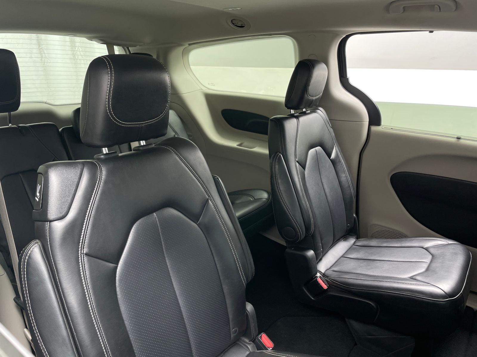 Thumbnail: 2024 Chrysler Pacifica - 5