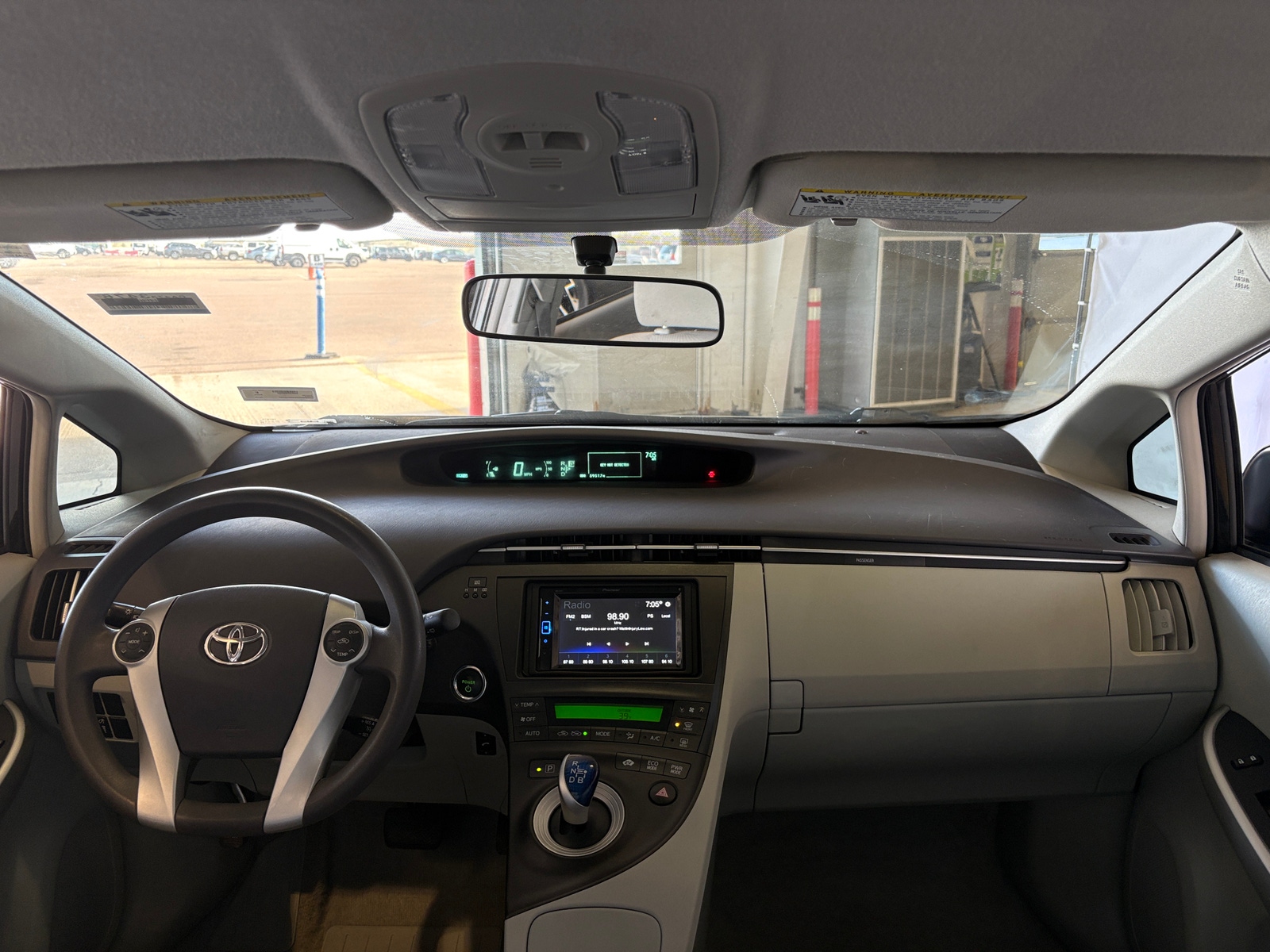 Thumbnail: 2010 Toyota Prius - 3