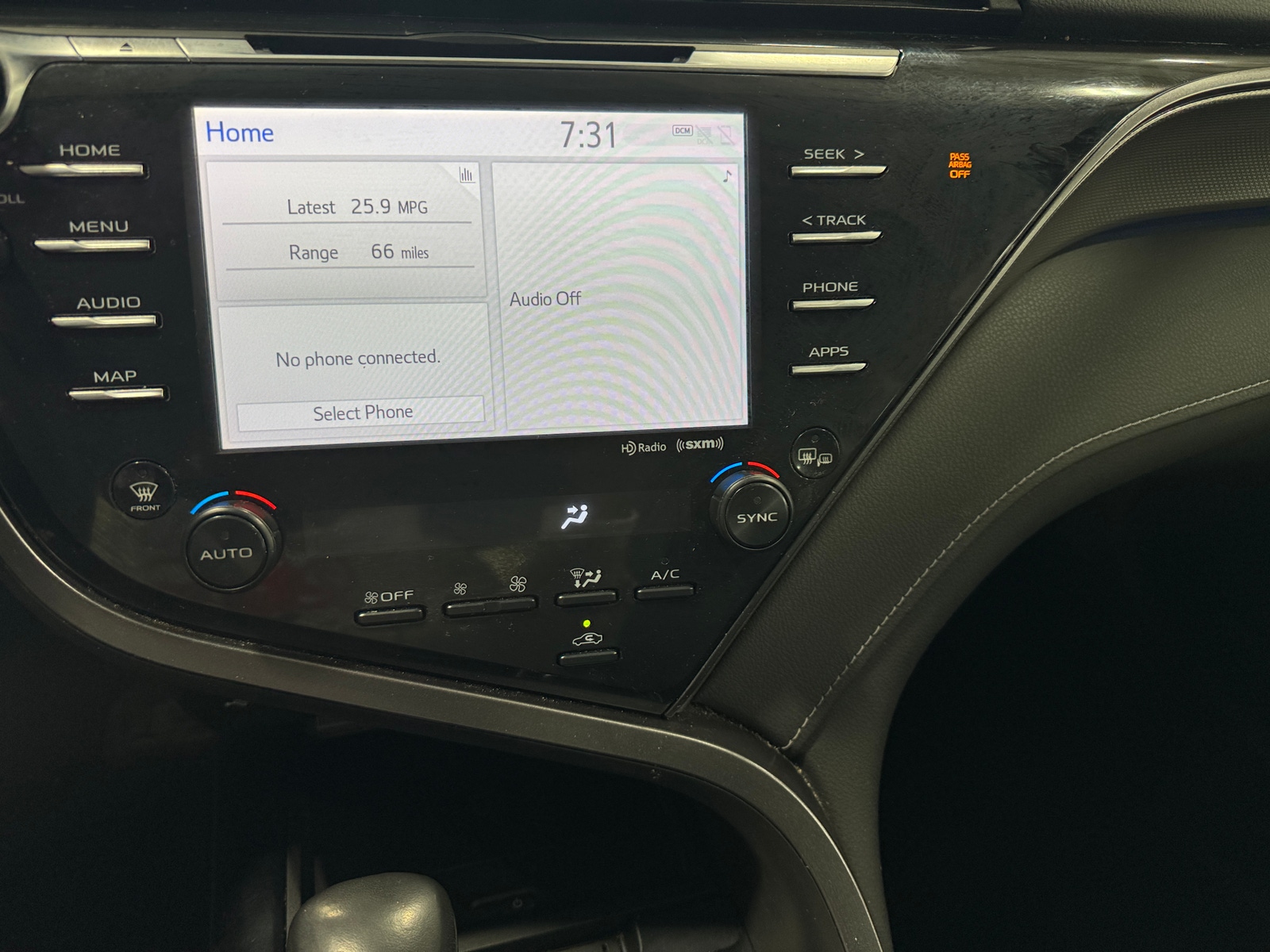 Thumbnail: 2019 Toyota Camry - 3