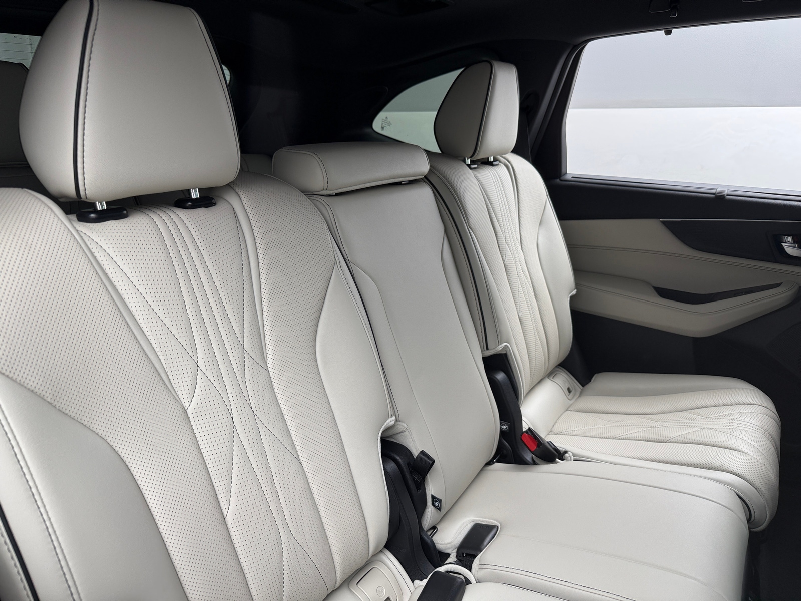 Thumbnail: 2025 Acura MDX - 5