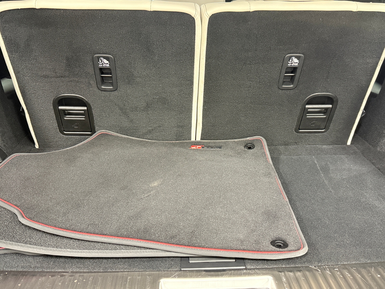 Thumbnail: 2025 Acura MDX - 6