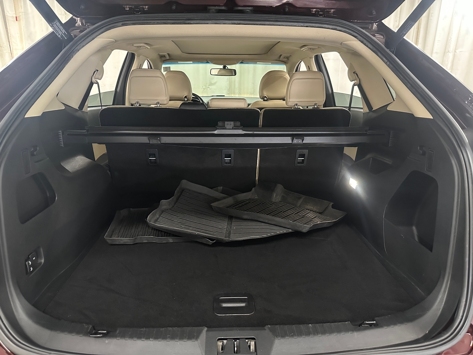 Thumbnail: 2017 Ford Edge - 6