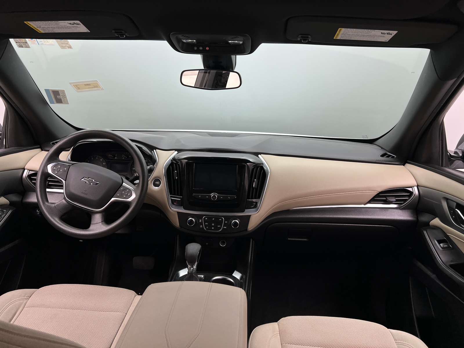 Thumbnail: 2022 Chevrolet Traverse - 3