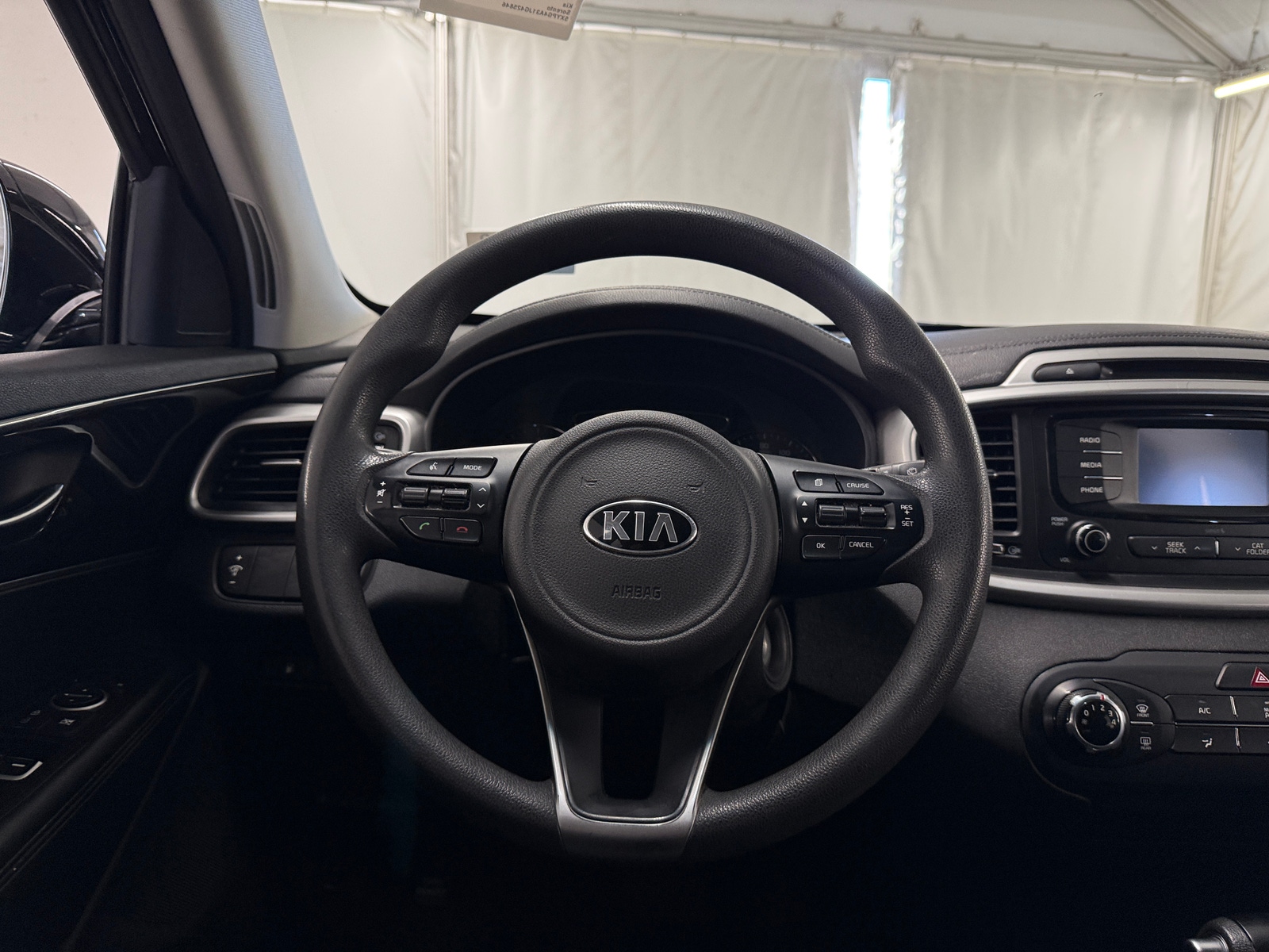 Thumbnail: 2018 Kia Sorento - 5