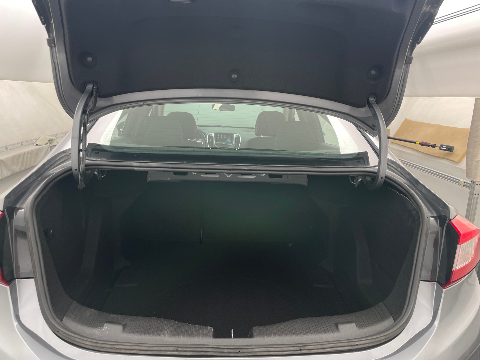 Thumbnail: 2018 Chevrolet Cruze - 7