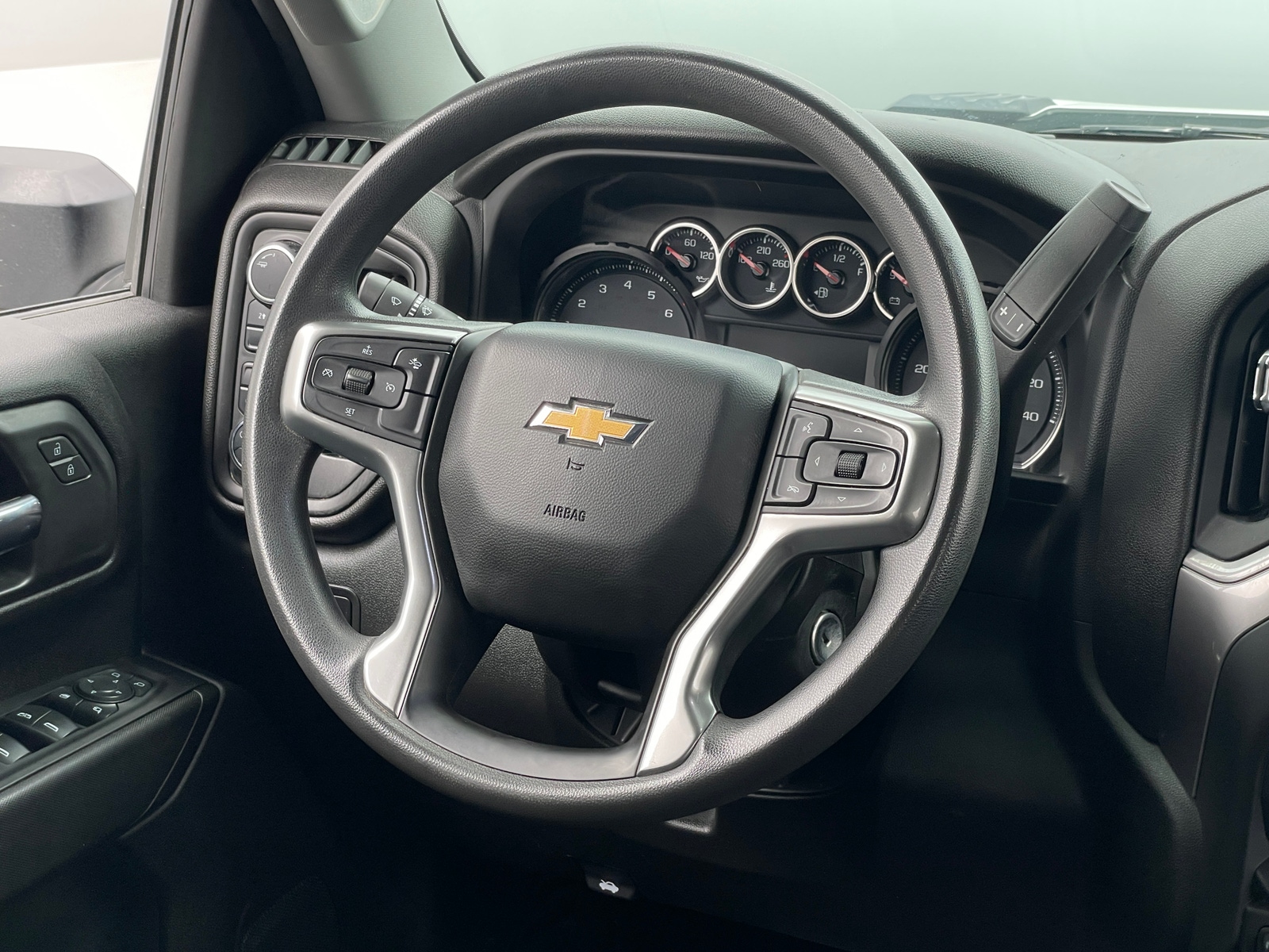 Thumbnail: 2022 Chevrolet Silverado 2500 - 5