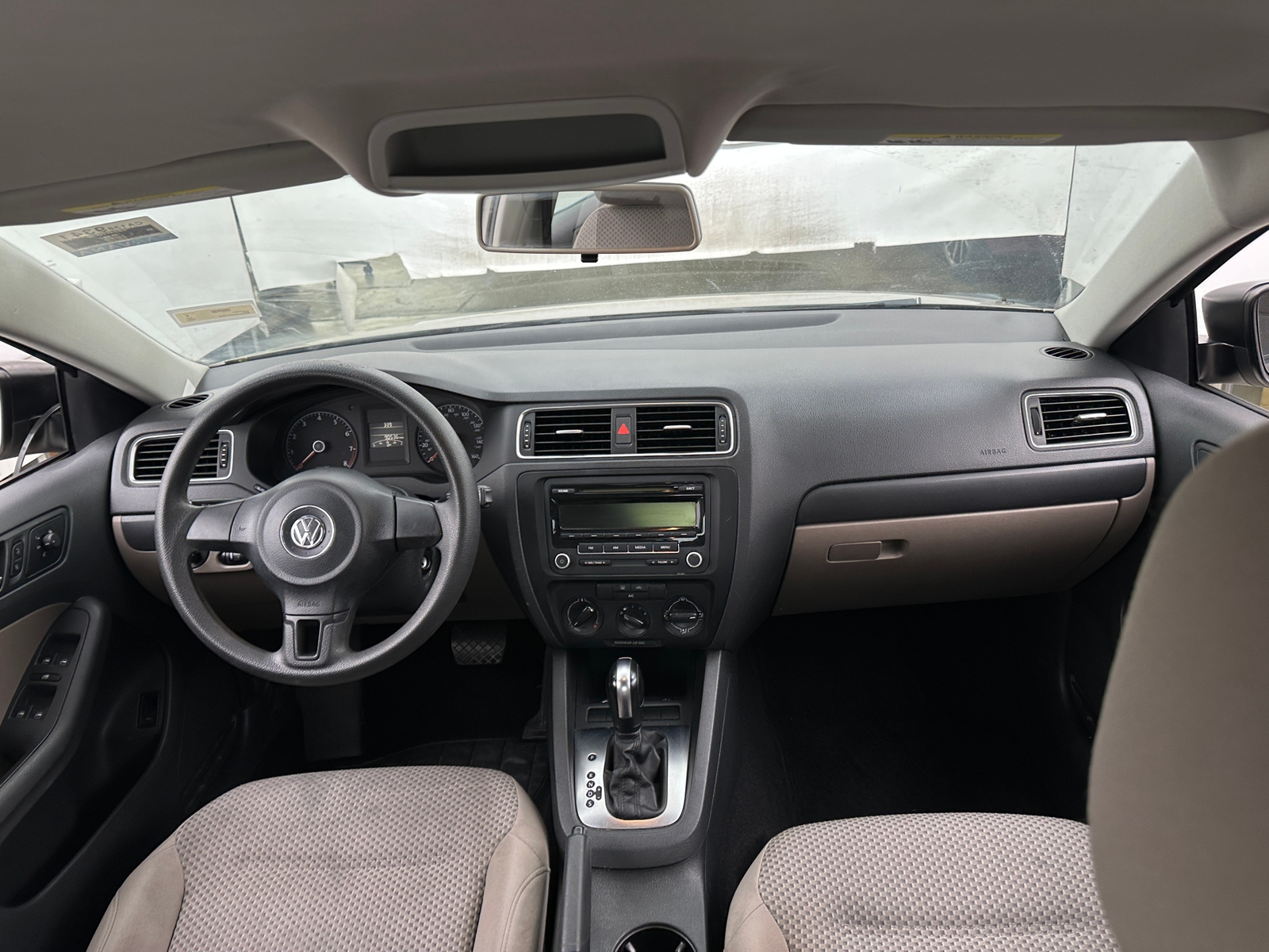 Thumbnail: 2013 Volkswagen Jetta - 3