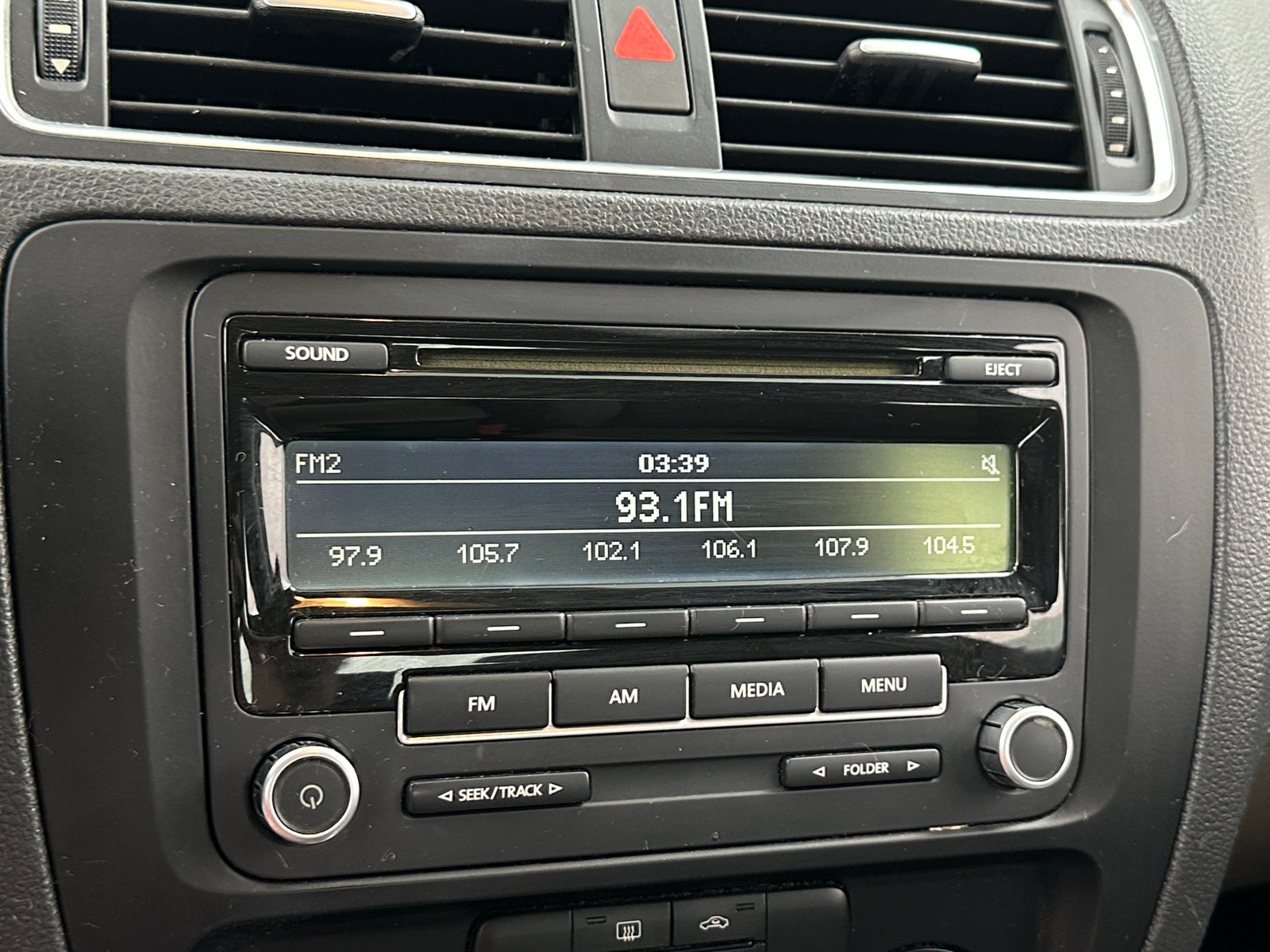 Thumbnail: 2013 Volkswagen Jetta - 4